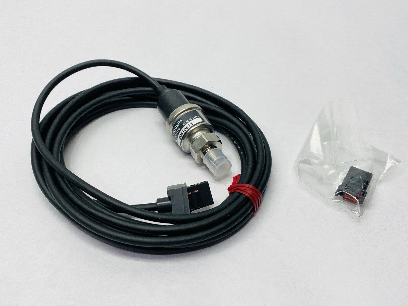 Keyence AP-11S Fluid Digital Pressure Sensor Head Negative Pressure -100kPa - Maverick Industrial Sales