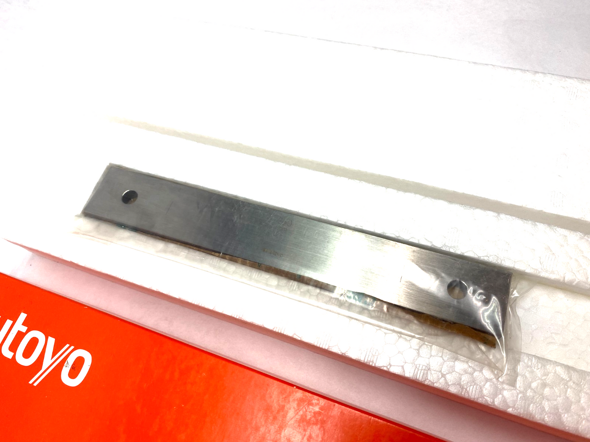 611805-516 | Mitutoyo Rectangular Gage Block 250mm ASMEK/YJ - New – Open box - Maverick Industrial Sales