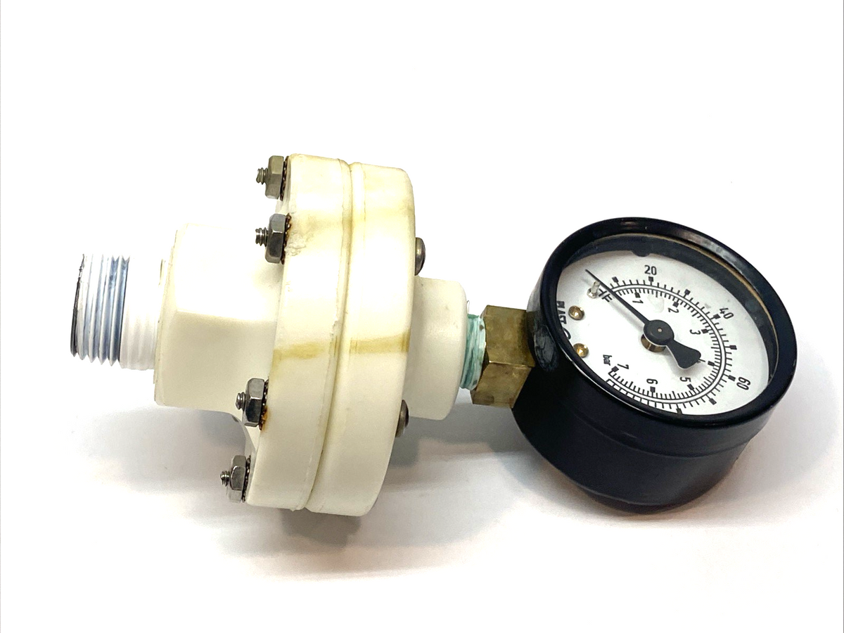 Plast-O-Matic Gauge Guard 1/2" NPT to 1/4" NPT w/ 0-100psi Gauge - Maverick Industrial Sales