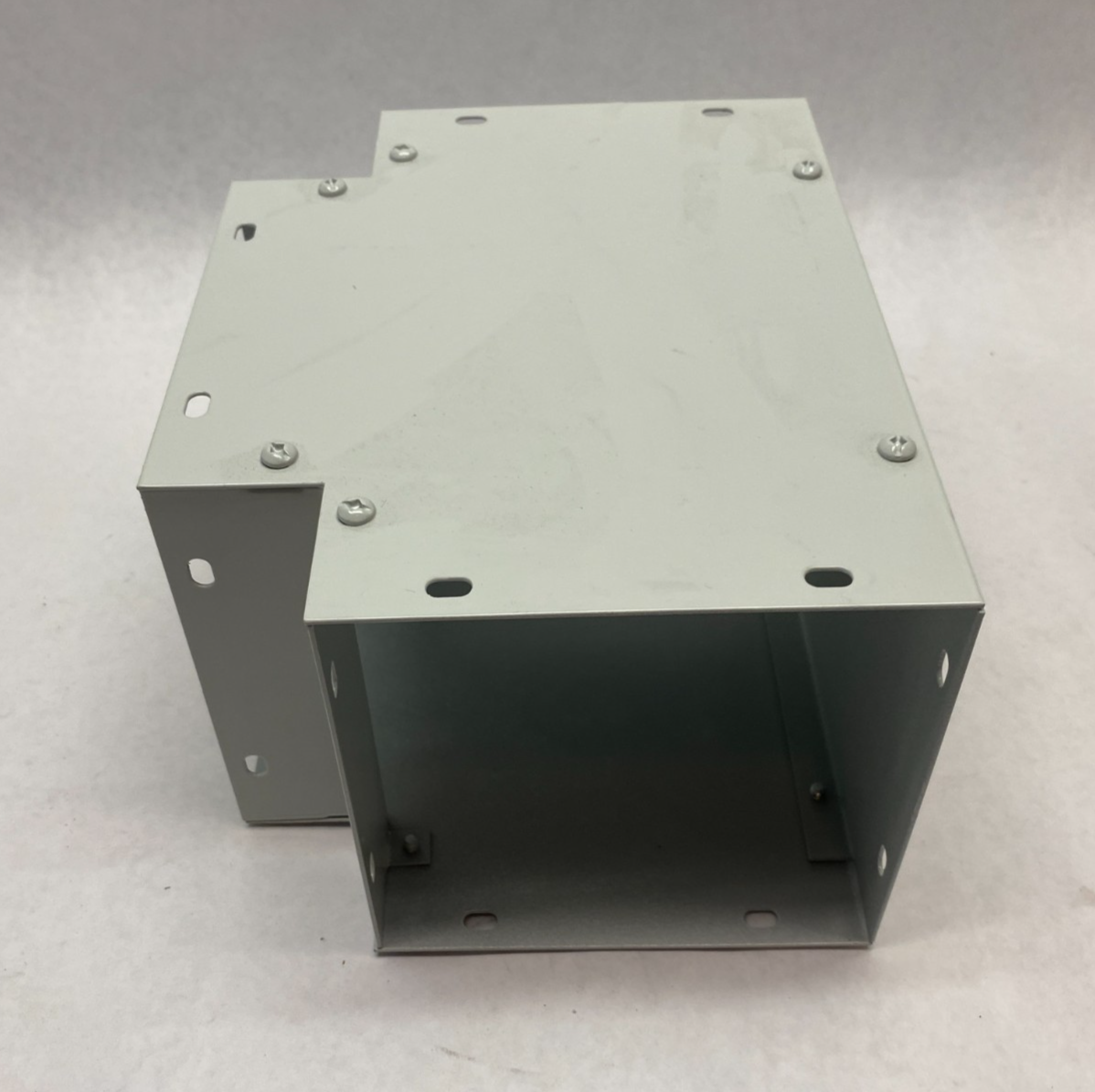 F66GT | Hoffman nVent Flush Tee Fitting 6" x 6" 90-Deg PAINTED WHITE - New – Open box - Maverick Industrial Sales