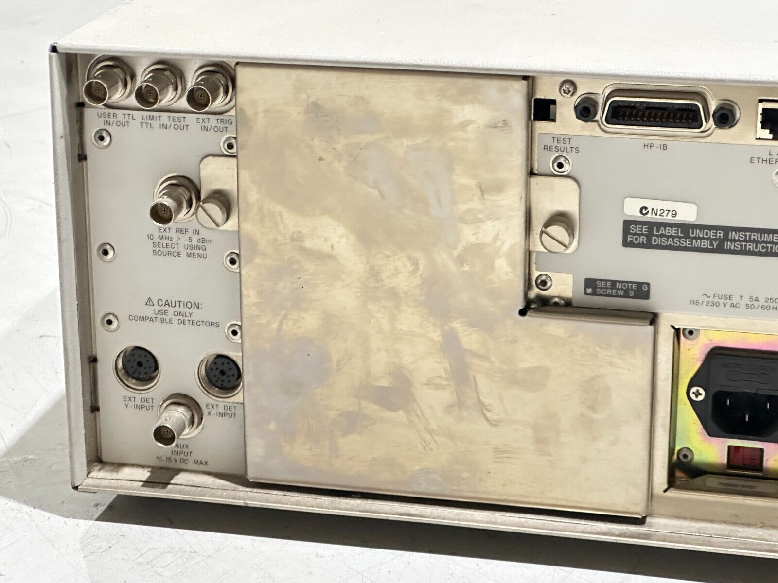 Agilent 8712ET RF Network Analyzer 300kHz - 1300MHz w/ EEPROM, ERROR/BAD SWITCH - Maverick Industrial Sales