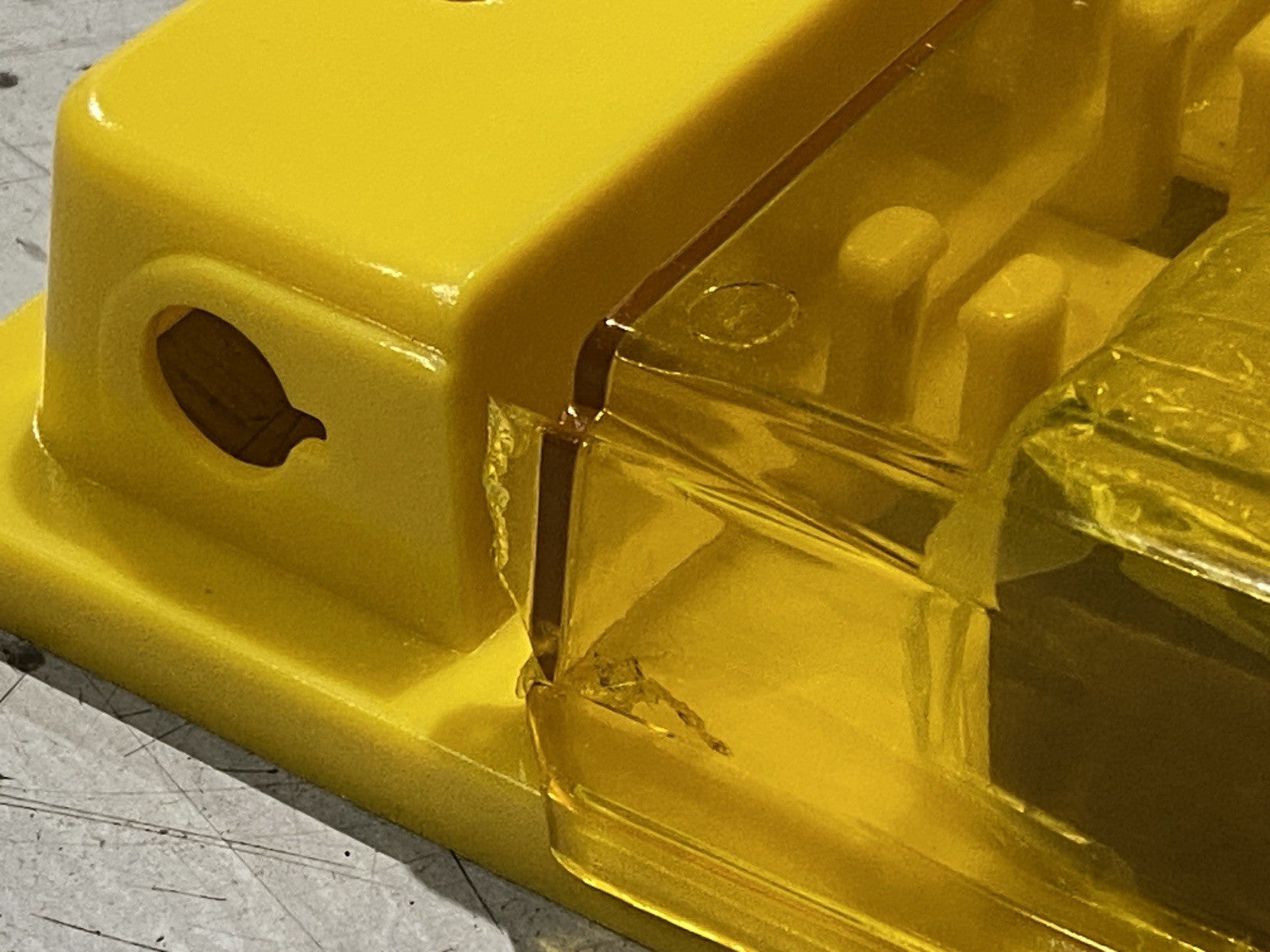 1484BP1106 | Master Lock Padlock Lockout Station DAMAGED - New – Open box - Maverick Industrial Sales