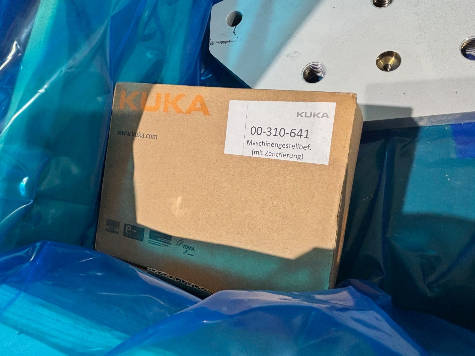 Kuka 00-327-118 Quantec Series Mounting Base Plate Pad Kit, KR Robot Mount - Maverick Industrial Sales