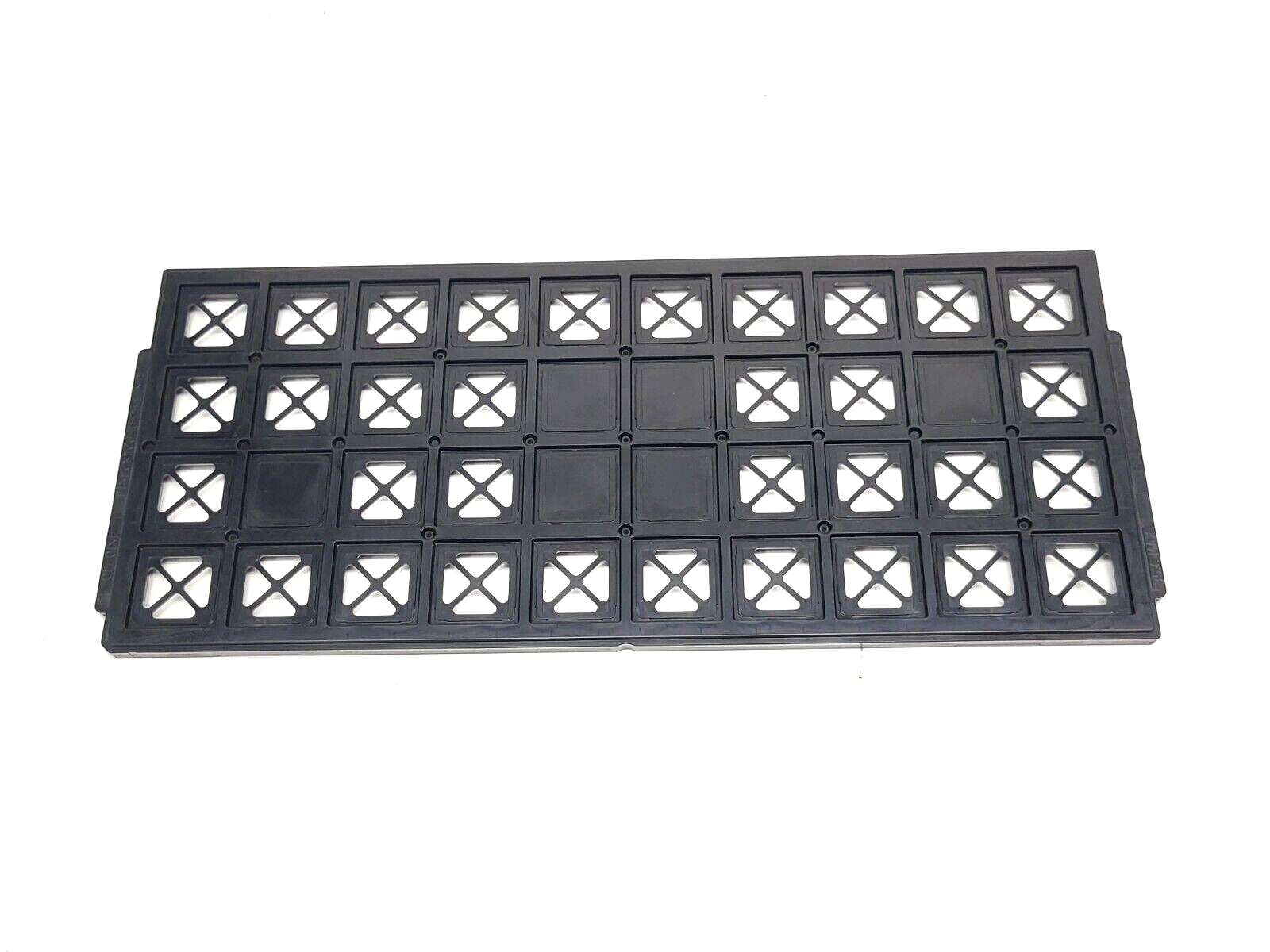 Renesas LQFP24X24X14 Max Module Tray of 40 - Maverick Industrial Sales