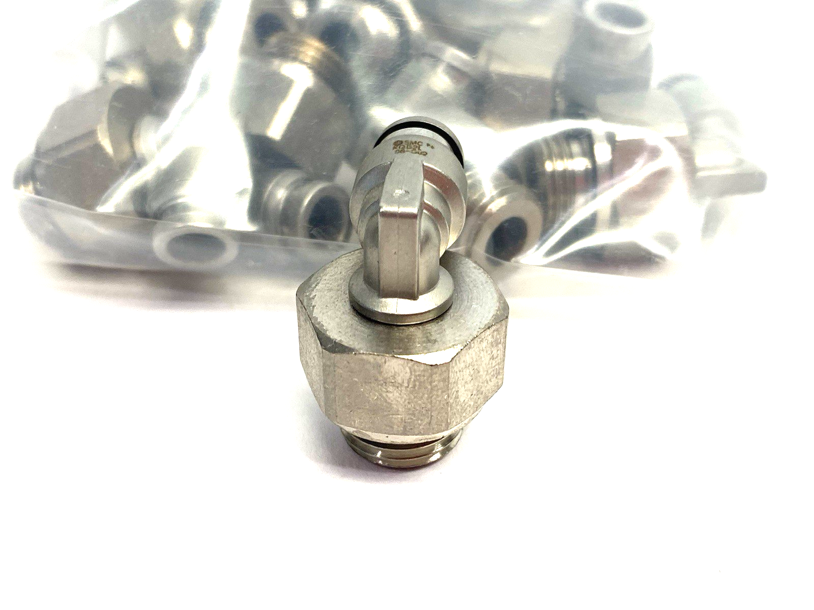 KQB2L06-G02 | SMC Metal Male Elbow Swivel Fitting 6mm OD Tube LOT OF 18 - New – Open box - Maverick Industrial Sales