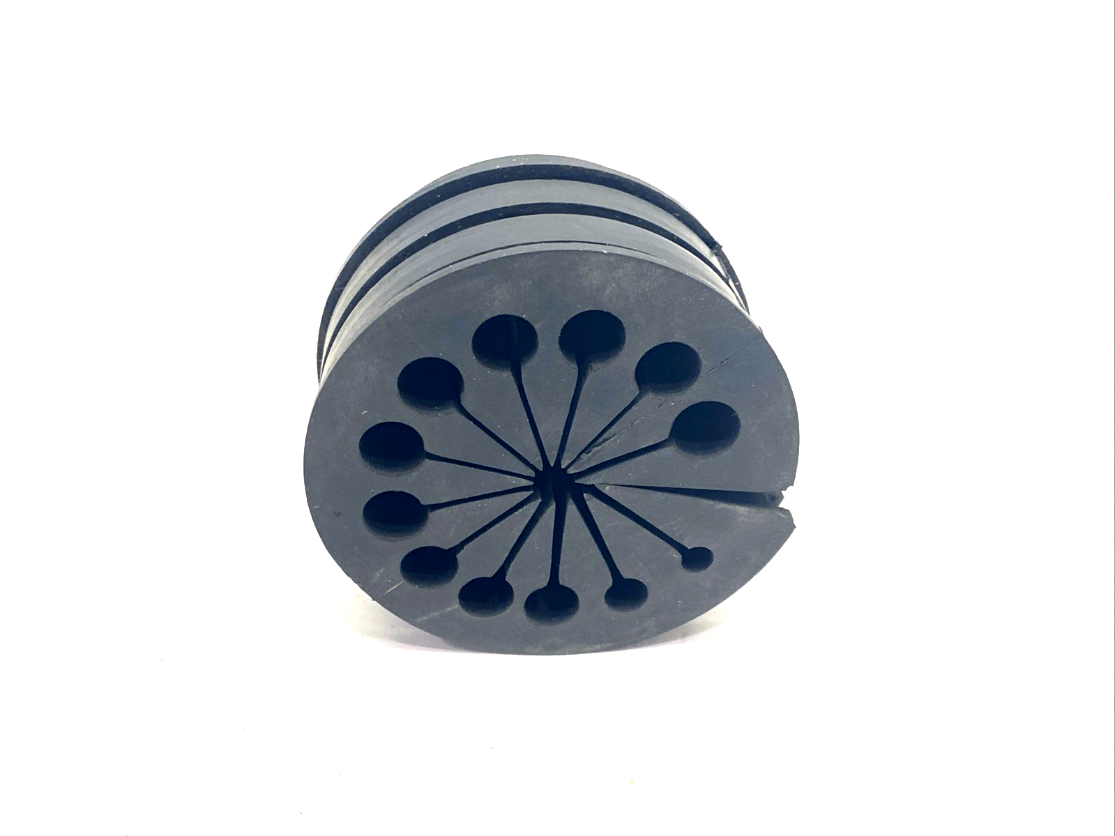 Leoni B00760-06-28-43 Cable Protector/Grommet Strain Relief - Maverick Industrial Sales