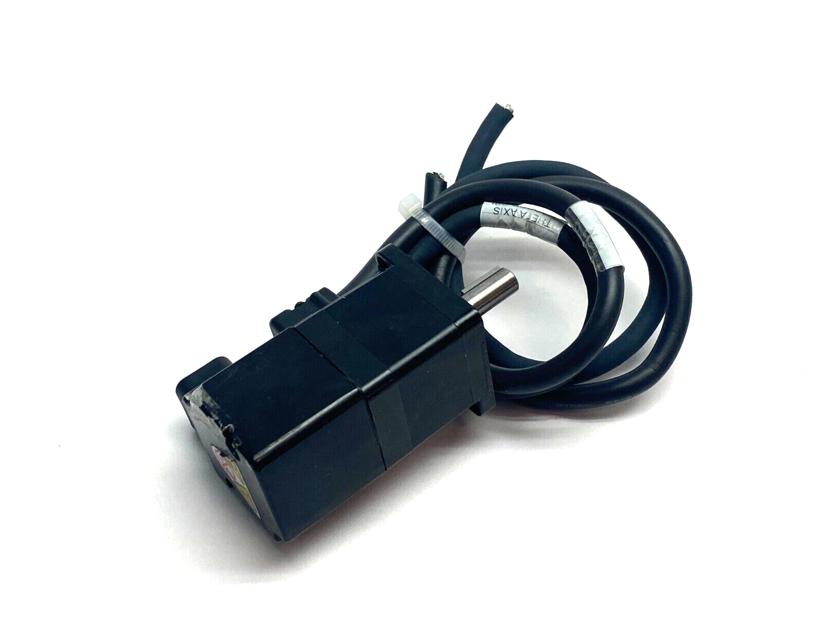 Yaskawa SGMJV-A5A3A61 AC Servo Motor 3-Phase 200V 0.61A 50W 3000rpm - Maverick Industrial Sales