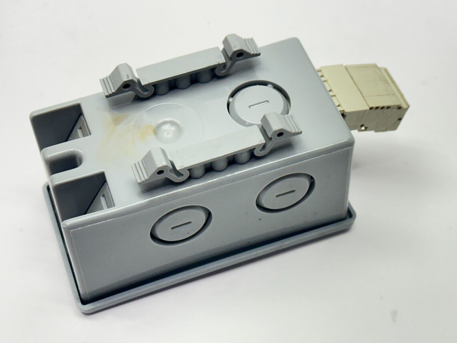 Wago 51015062 Single 20A Outlet 120V - Maverick Industrial Sales
