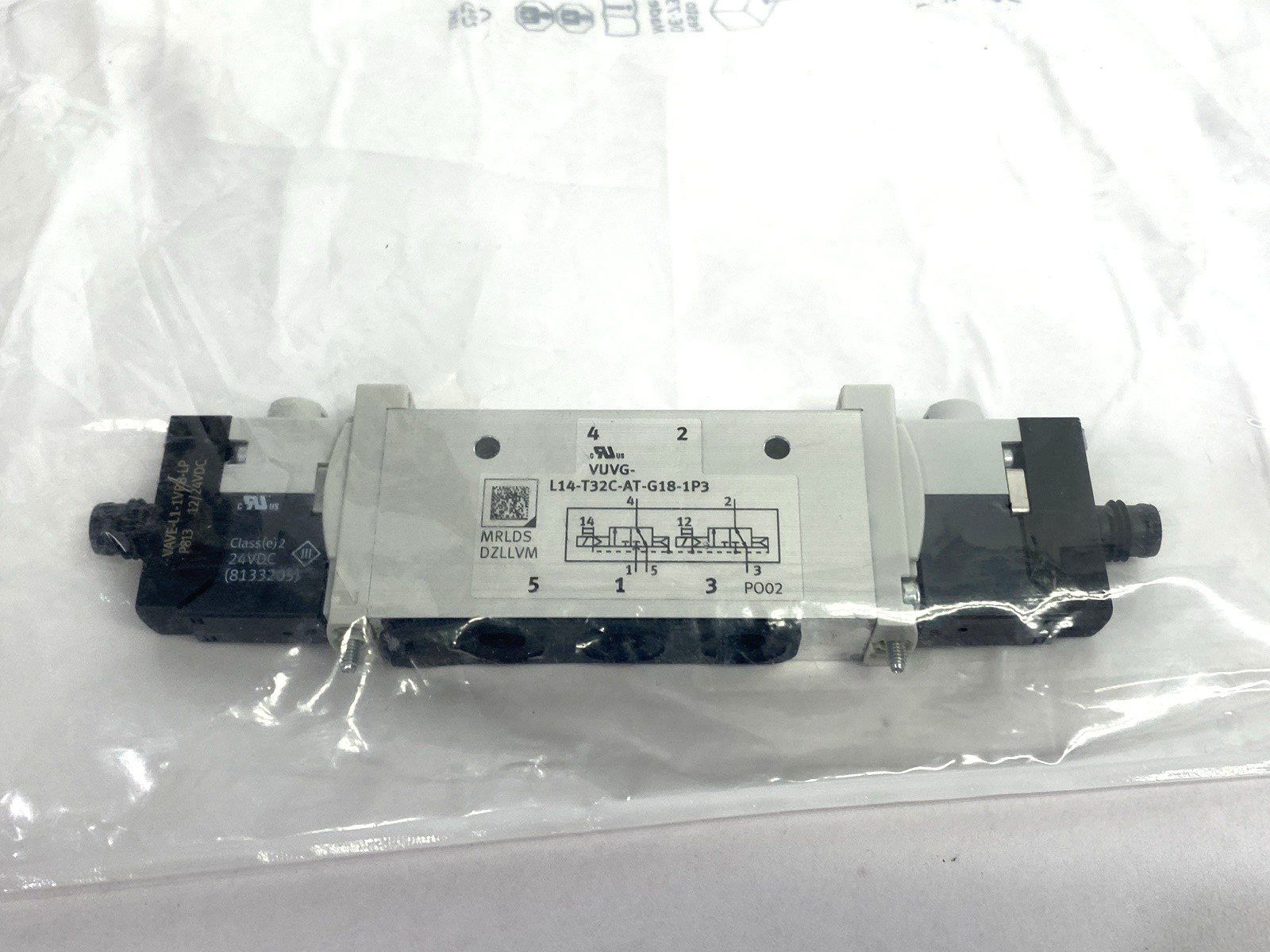 Festo VUVG-S14-T32C-AT-G18-1R8L Pneumatic Solenoid Valve 564212 - Maverick Industrial Sales