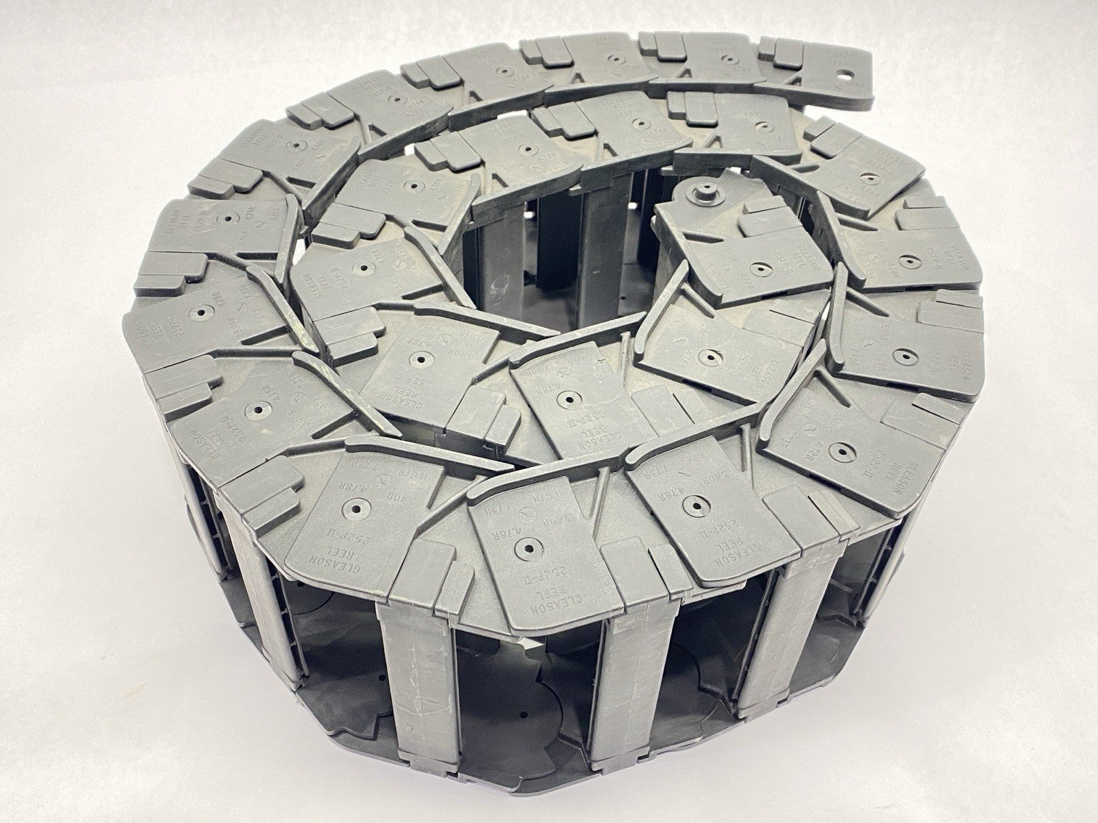 252P-2-3.40R | Gleason Reel Energy Chain 25 Links 5ft Length - Used - Maverick Industrial Sales