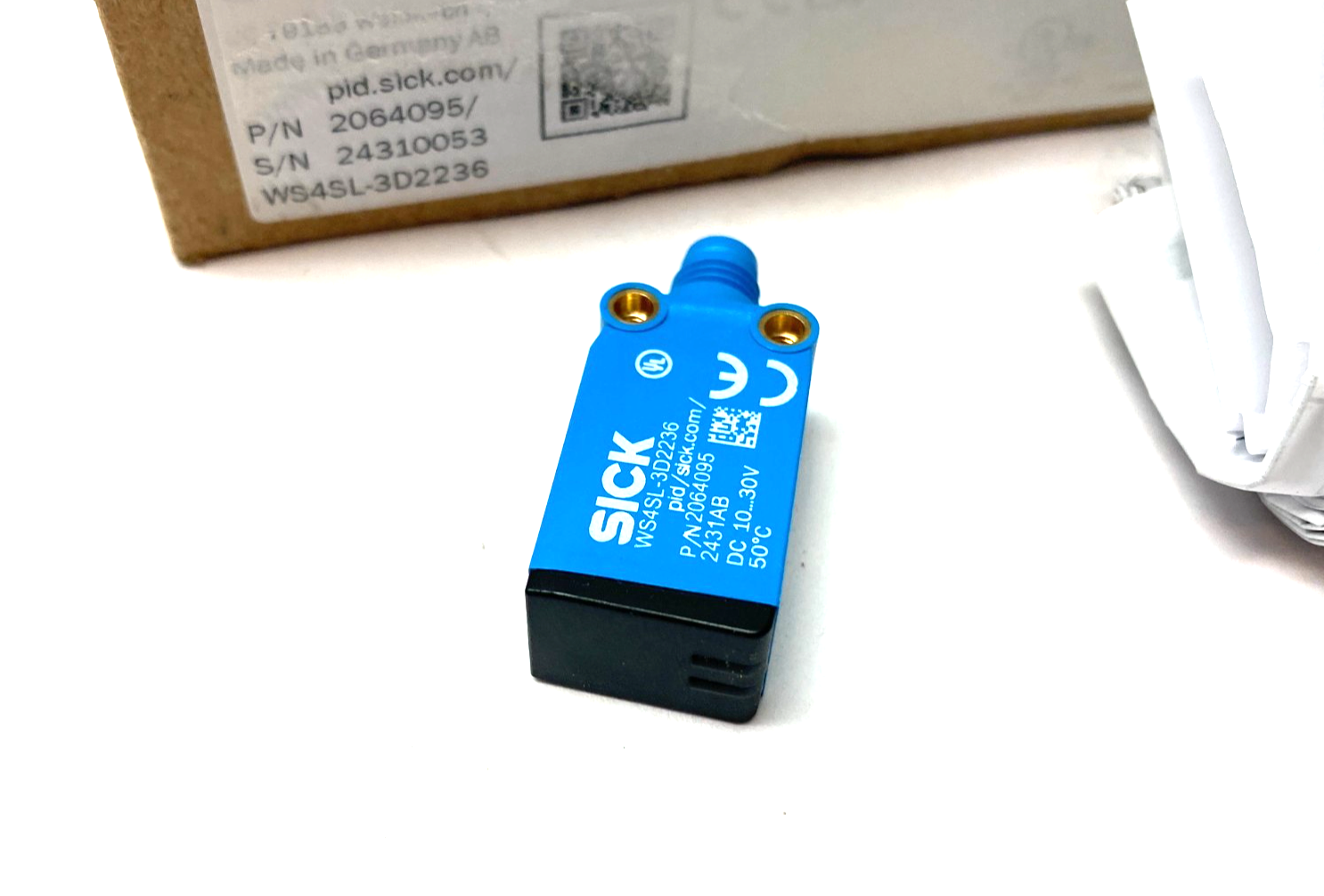 Sick WS4SL-3D2236 Miniature Through-Beam Photoelectric Sensor 2064095 - Maverick Industrial Sales