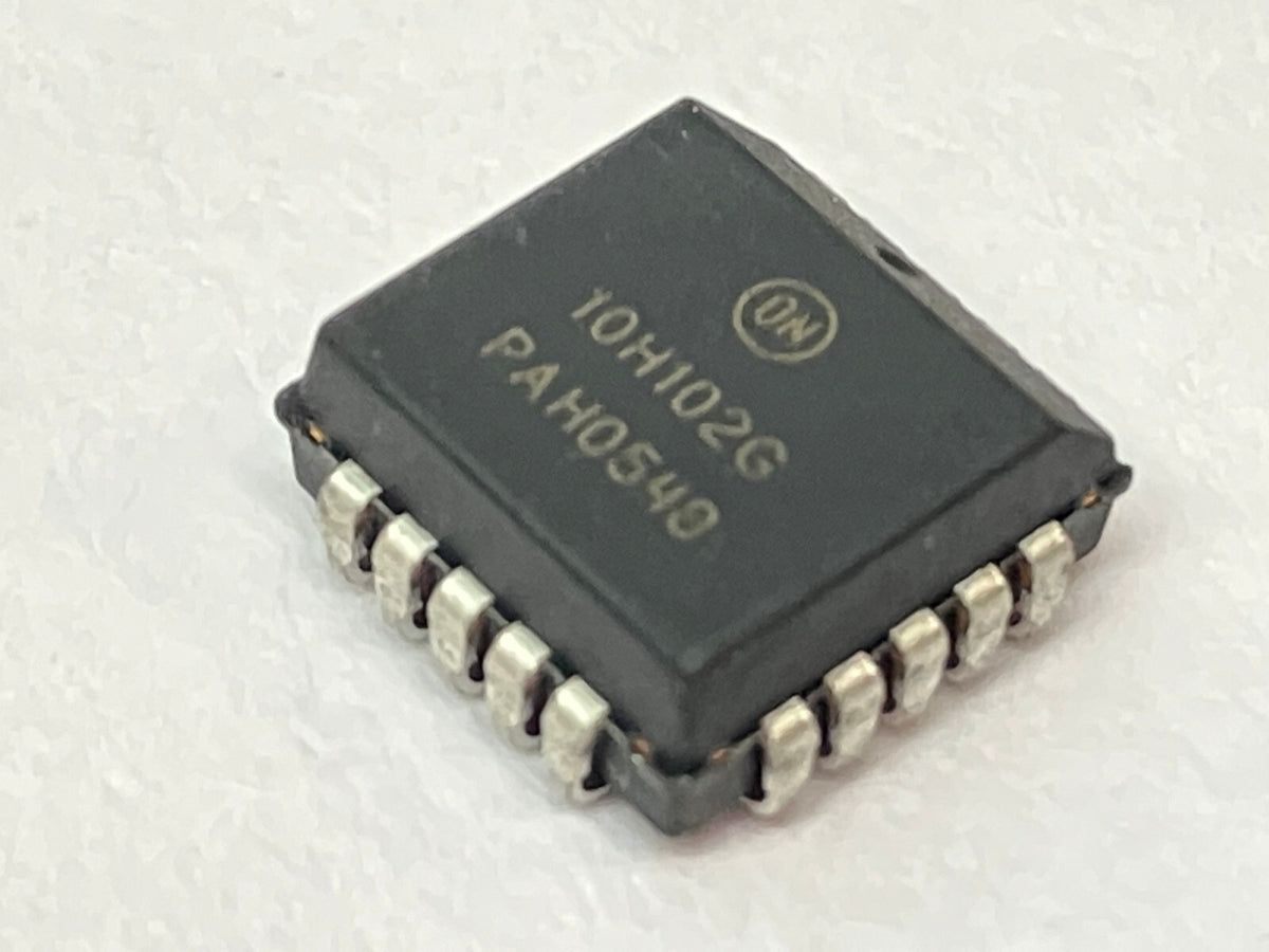 10H102G | ON Semiconductor Quad 2-Input NOR Gate LOT OF 4 - New – Open box - Maverick Industrial Sales