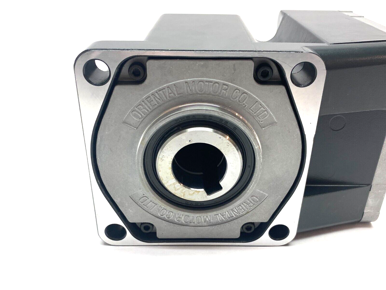 Oriental Motor BH6G2-50RH Hollow Shaft Gear Head Right-Angle 50:1 25mm - Maverick Industrial Sales