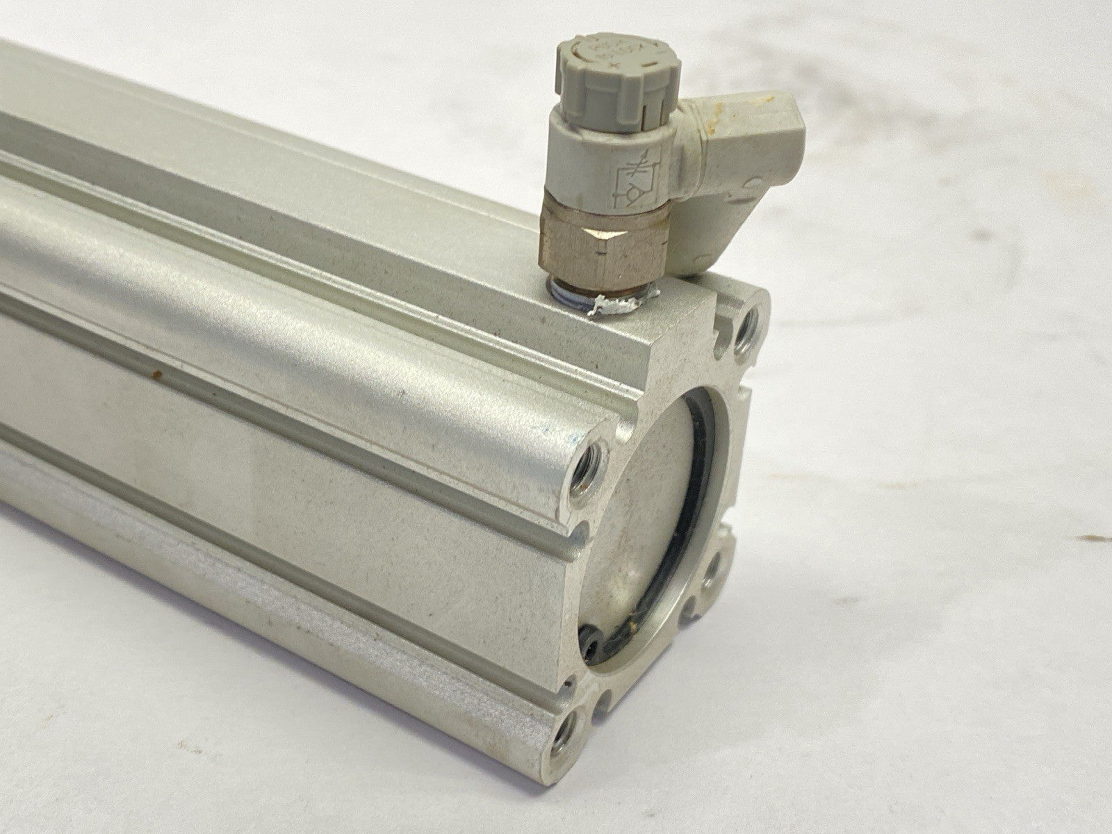 CDQ2G32TN-200DCMZ | SMC Pneumatic Cylinder 32mm Bore 200mm Stroke - Used - Maverick Industrial Sales