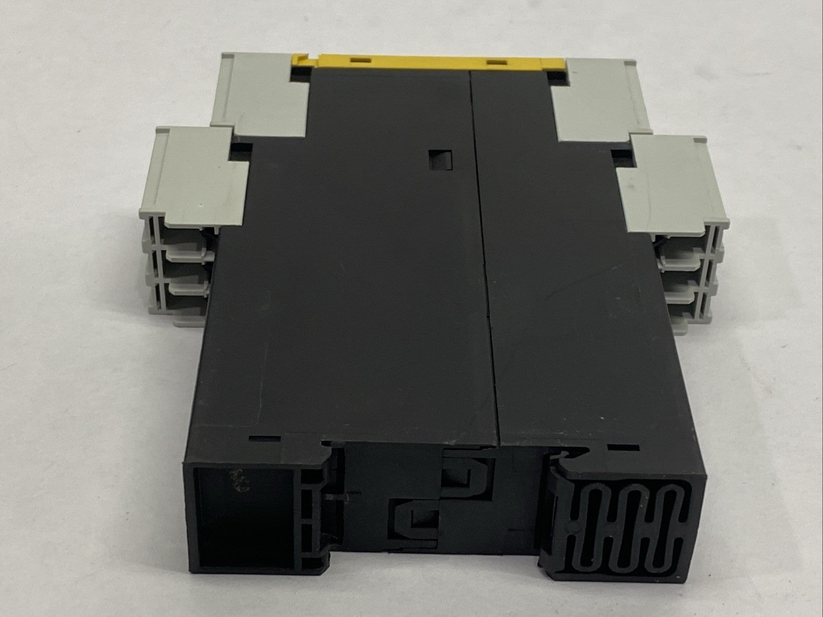 Siemens 3TK2822-1CB30 Sirius Safety Relay 24V - Maverick Industrial Sales
