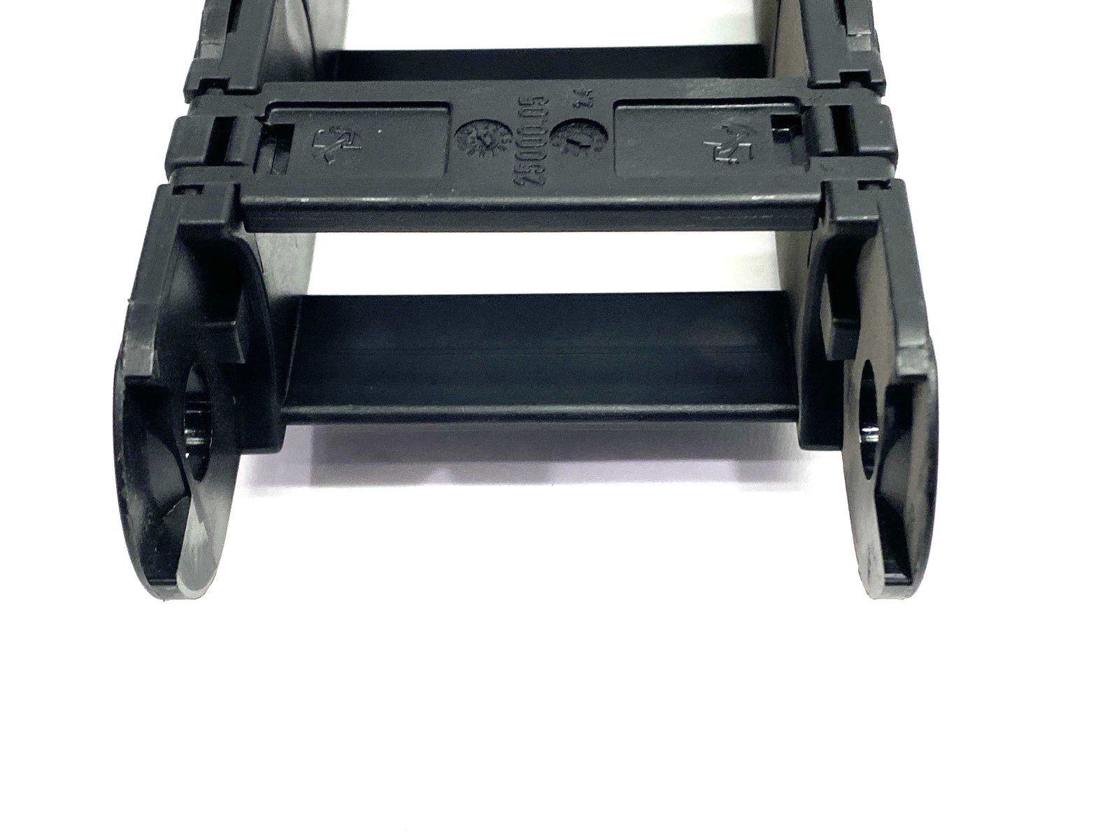 2400.05.055 | Igus E-Chain Cable Carrier 11-Links 18" Overall Length - New – Open box - Maverick Industrial Sales