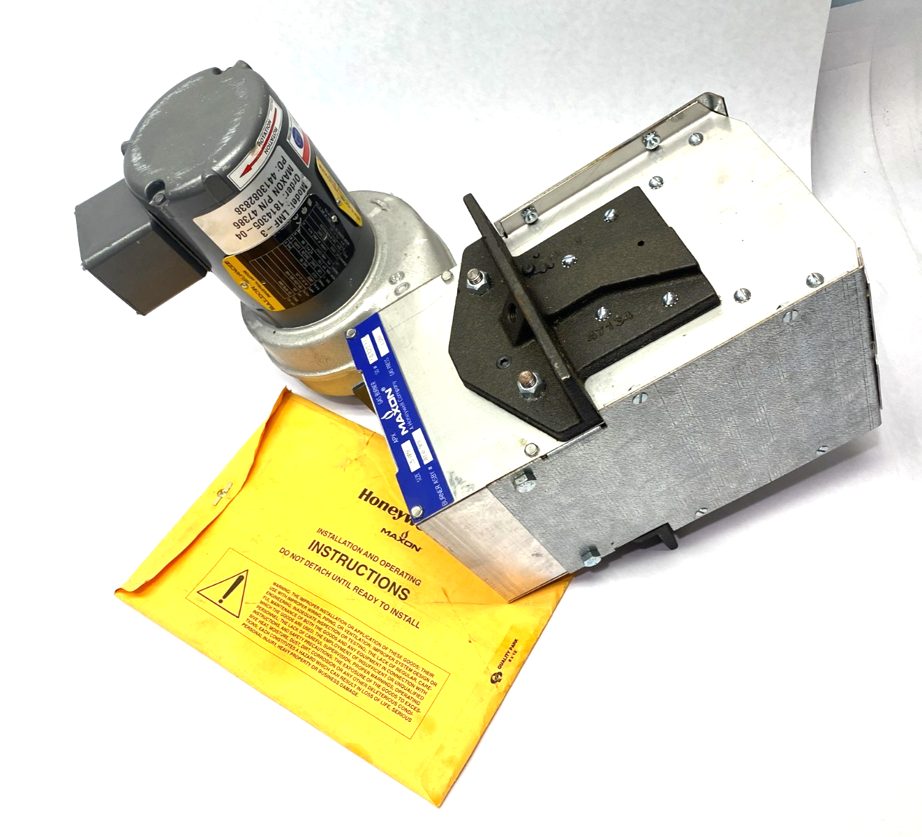 Maxon 0050APX Burner Natural Gas Line Burner 0.5ft w/ LMF-3 Blower Motor - Maverick Industrial Sales