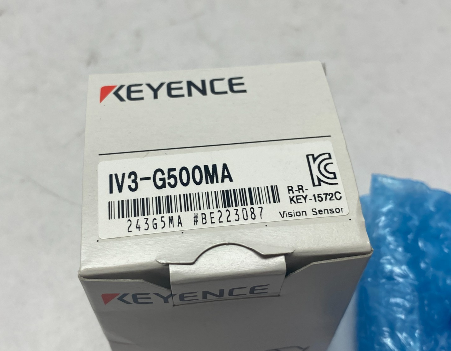 Keyence IV3-G500MA Compact Sensor Head Standard Model Monochrome AF Type - Maverick Industrial Sales