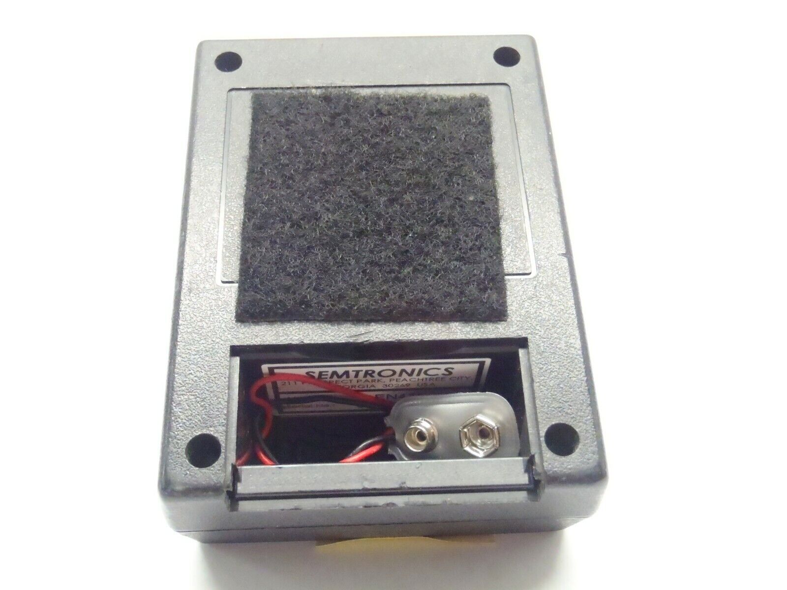 Semtronics EN 425 Static Analyzer Wrist Strap Tester Missing Battery Cover - Maverick Industrial Sales