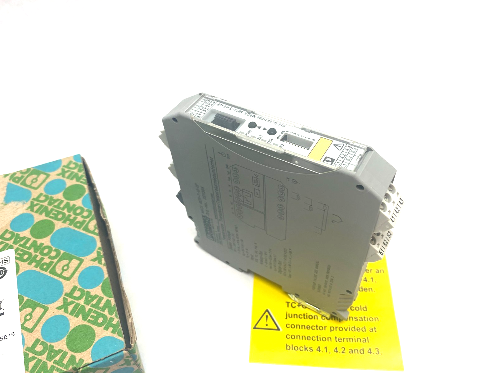 Phoenix Contact MACX MCR-T-UI-UP Prgmbl Temperature Measuring Transducer 2811394 - Maverick Industrial Sales