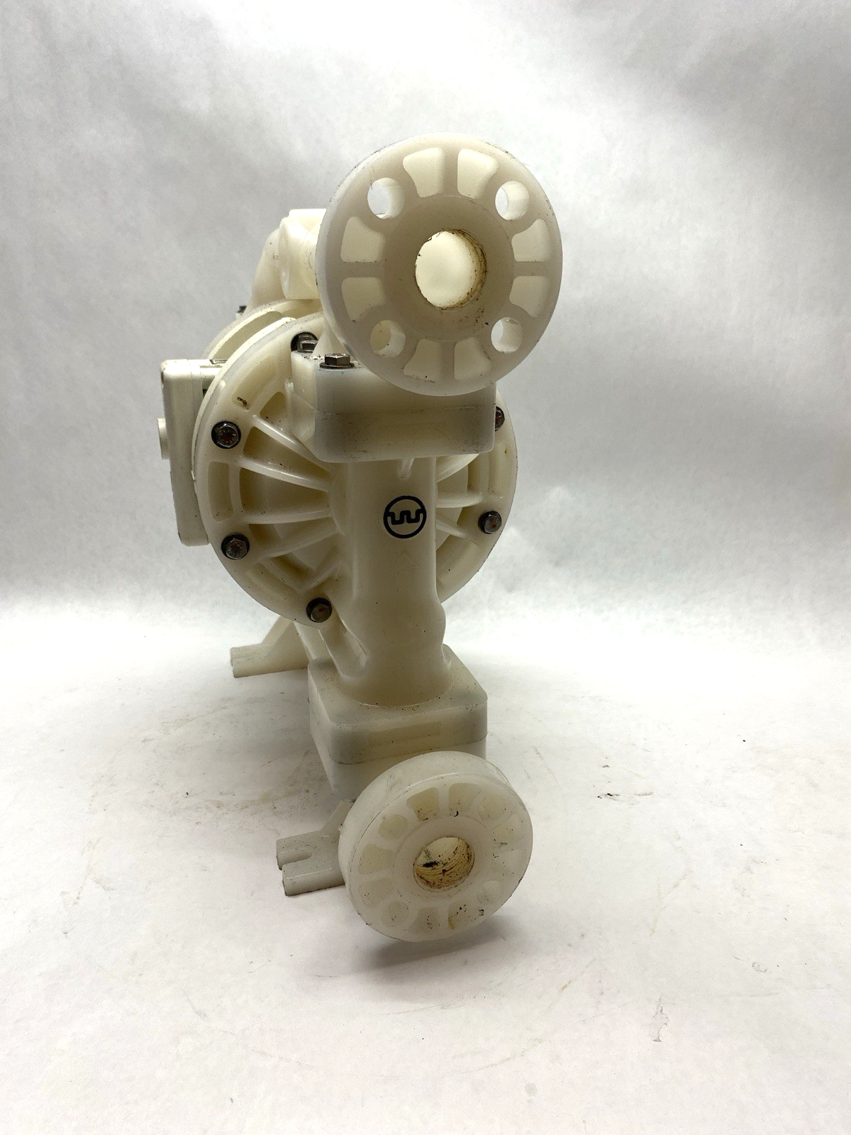 Wilden 02-10588 Pro-Flo 1" (25mm) Bolted Plastic Pneumatic Double Diaphragm Pump - Maverick Industrial Sales