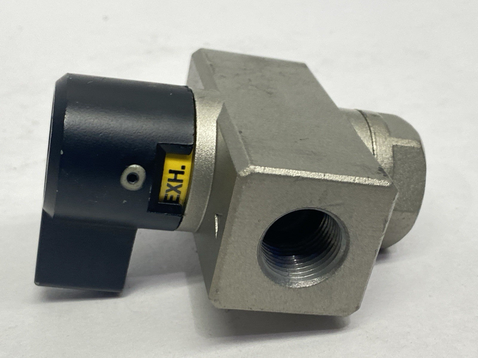 SMC VHS401-03 Pneumatic Hand Valve 3/8" PT - Maverick Industrial Sales