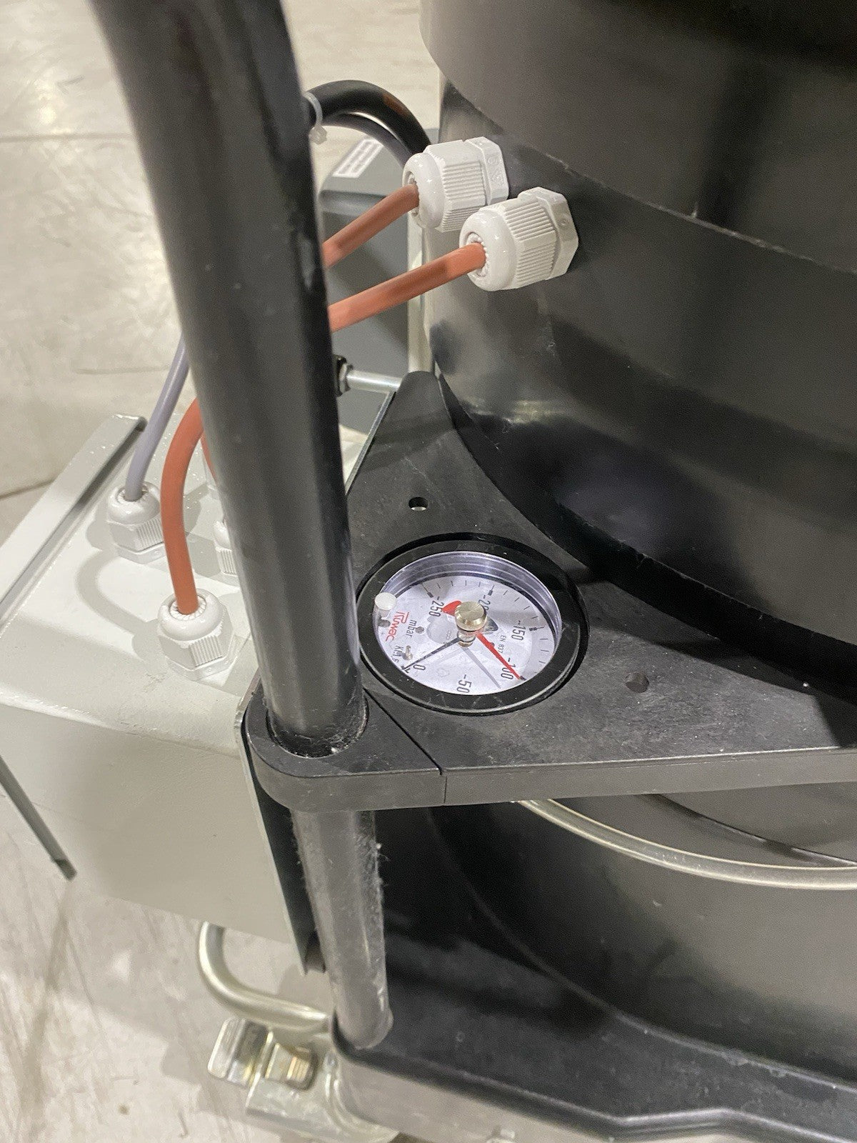 DS 1221-LS M | Ruwac Continuous Duty Industrial HEPA Vacuum 3HP 180CFM, Quiet Op. - Used - Maverick Industrial Sales