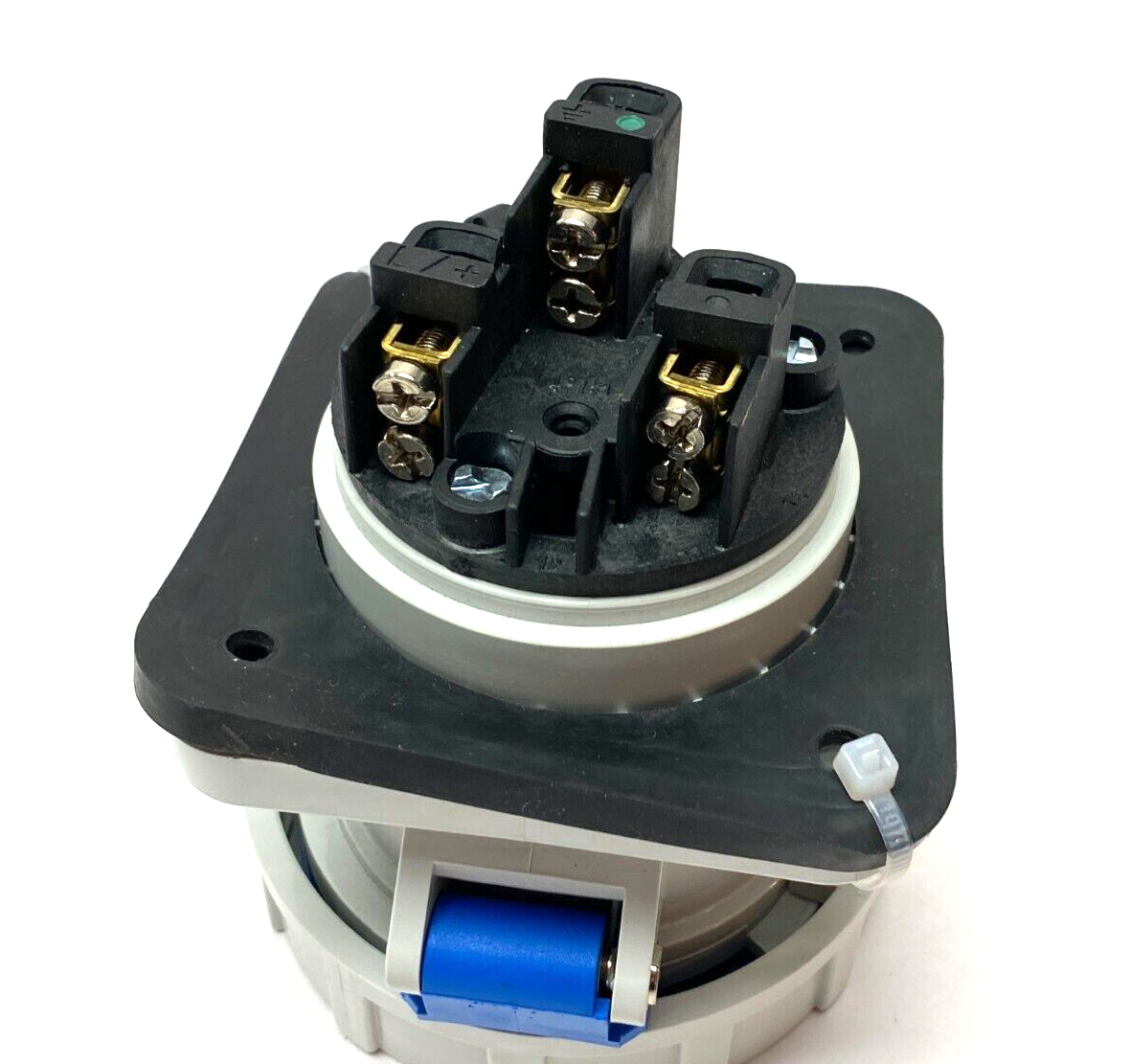 Hubbell C360R6WA Heavy Duty Female Pin & Sleeve Receptacle 2-Pole 3-Wire BLUE - Maverick Industrial Sales