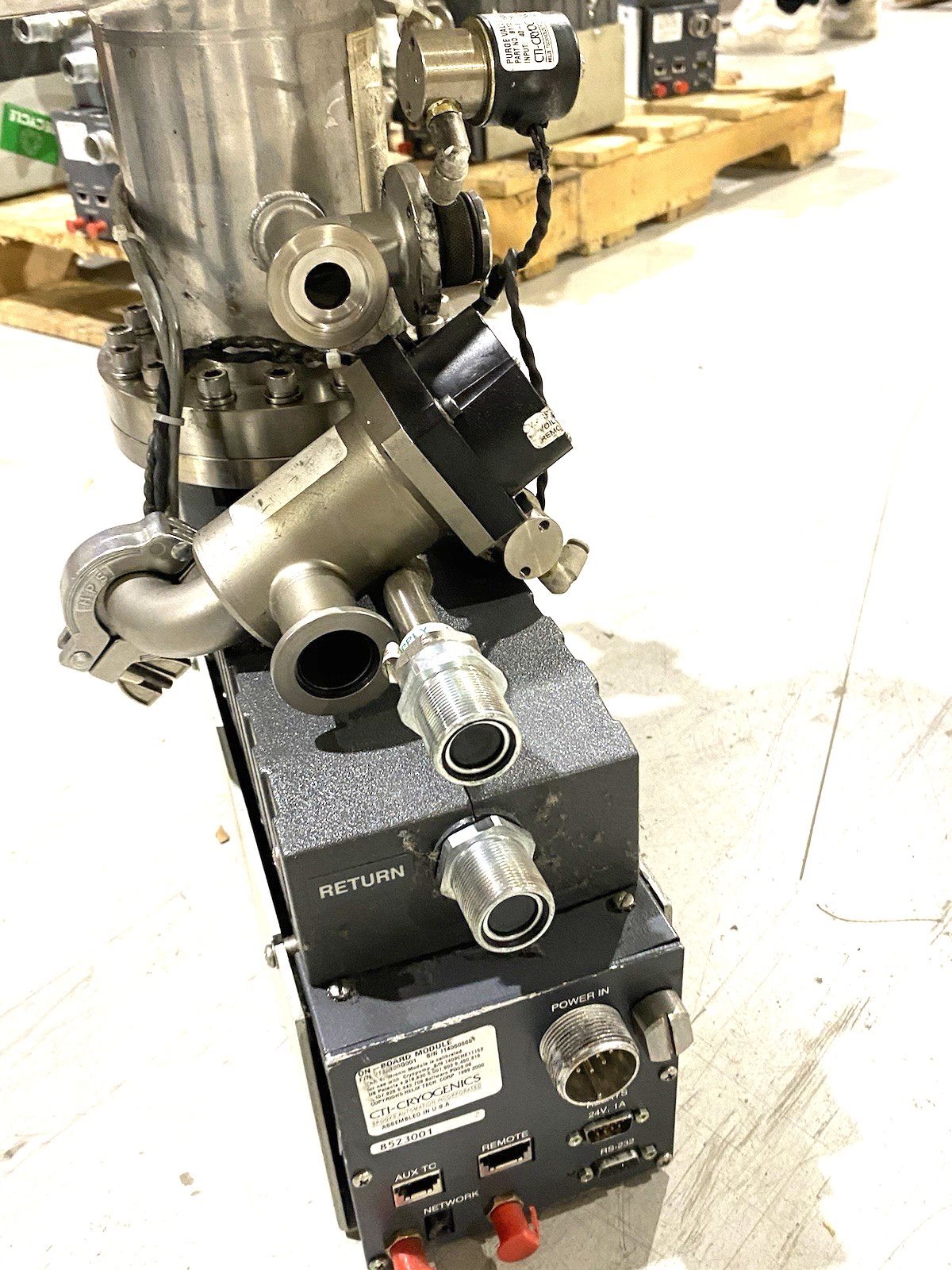 8116283G001R | CTI Cryogenics On-Board Cryopump FOR PARTS/REPAIR - For parts or not working - Maverick Industrial Sales