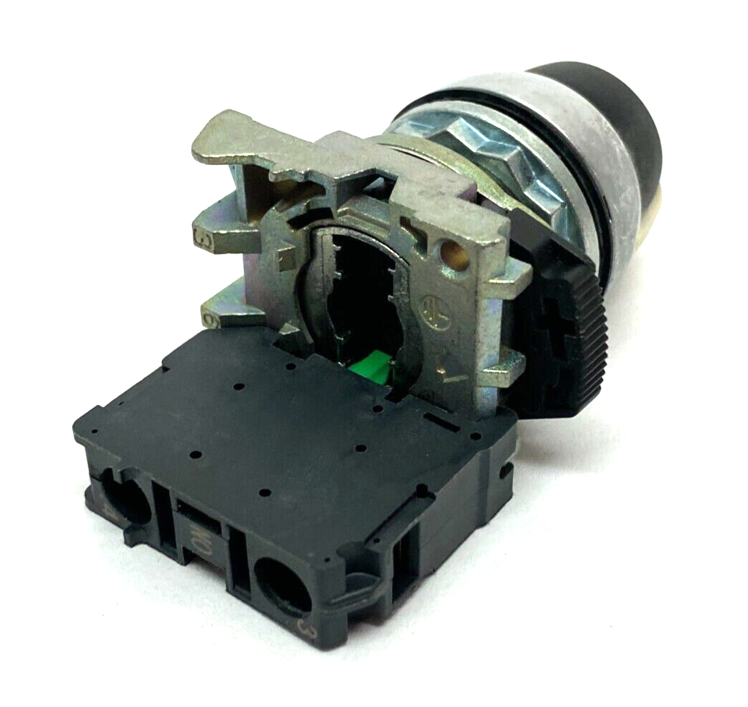 Allen Bradley 800FM-KM31R Key Selector Switch 22mm 800F-X10 Ser A Contact NO KEY - Maverick Industrial Sales