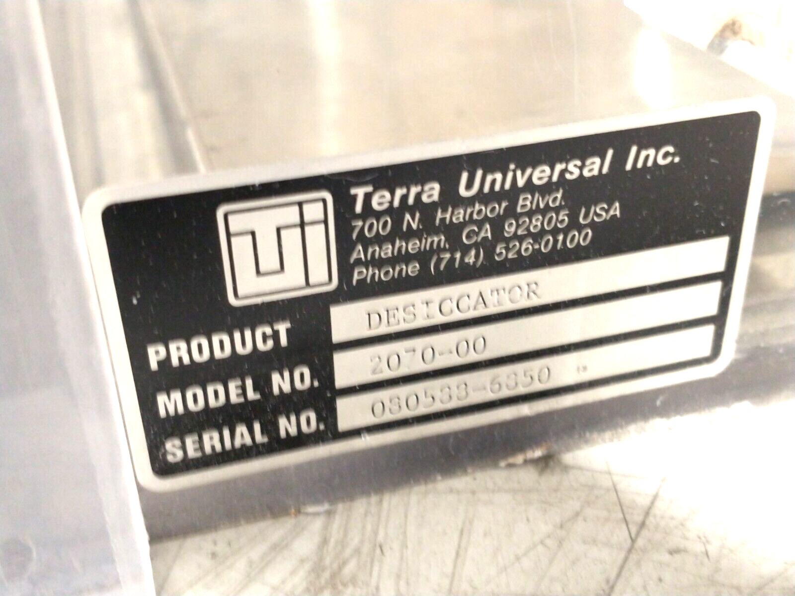 Terra Universal 2070-00 Static Dissipative PVC Desiccator, 2 Chamber Cabinet - Maverick Industrial Sales