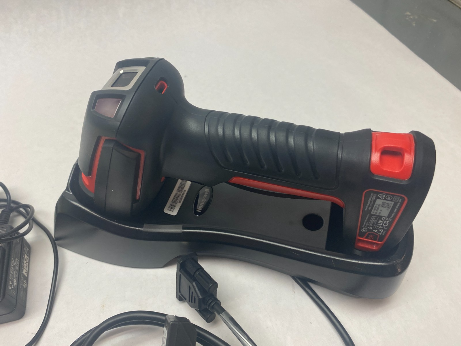Honeywell 1991ISR-3USB-5-N GranitXP Wireless Area-Imaging Scanner Kit 1991ISR-3 - Maverick Industrial Sales