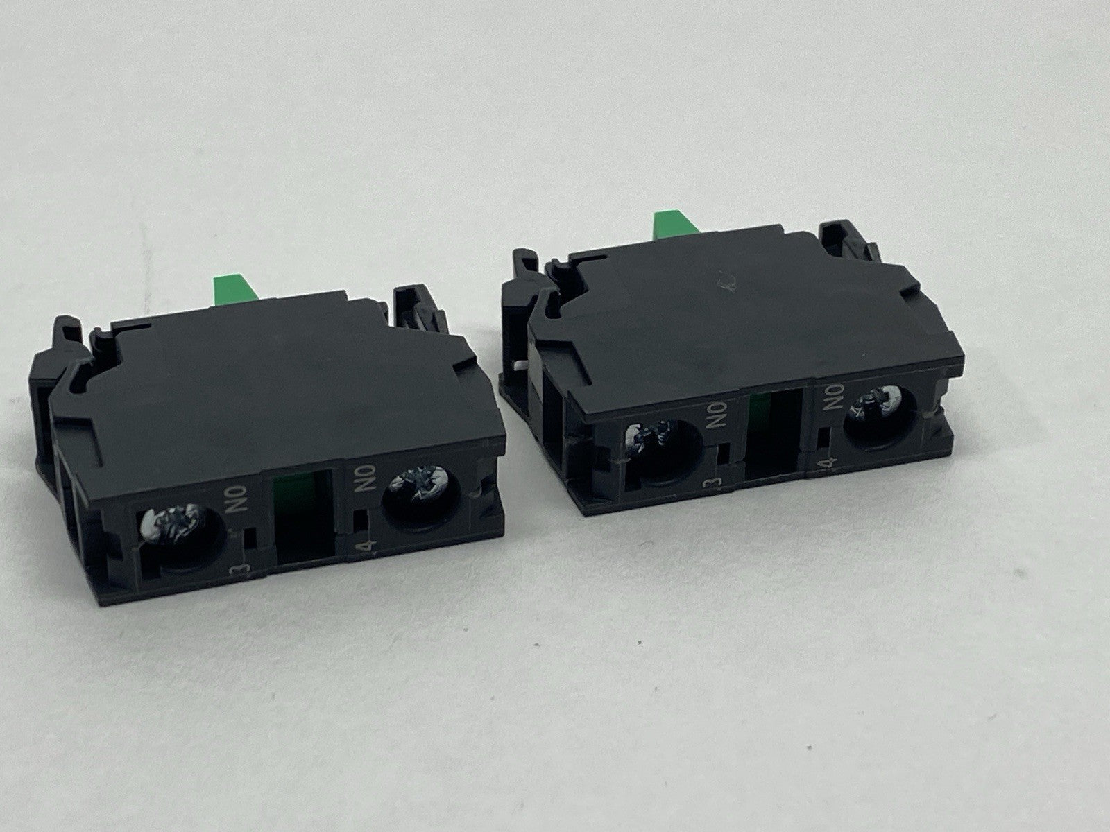 Siemens 3SU1400-1AA10-1BA0 Contact Module LOT OF 2 - Maverick Industrial Sales