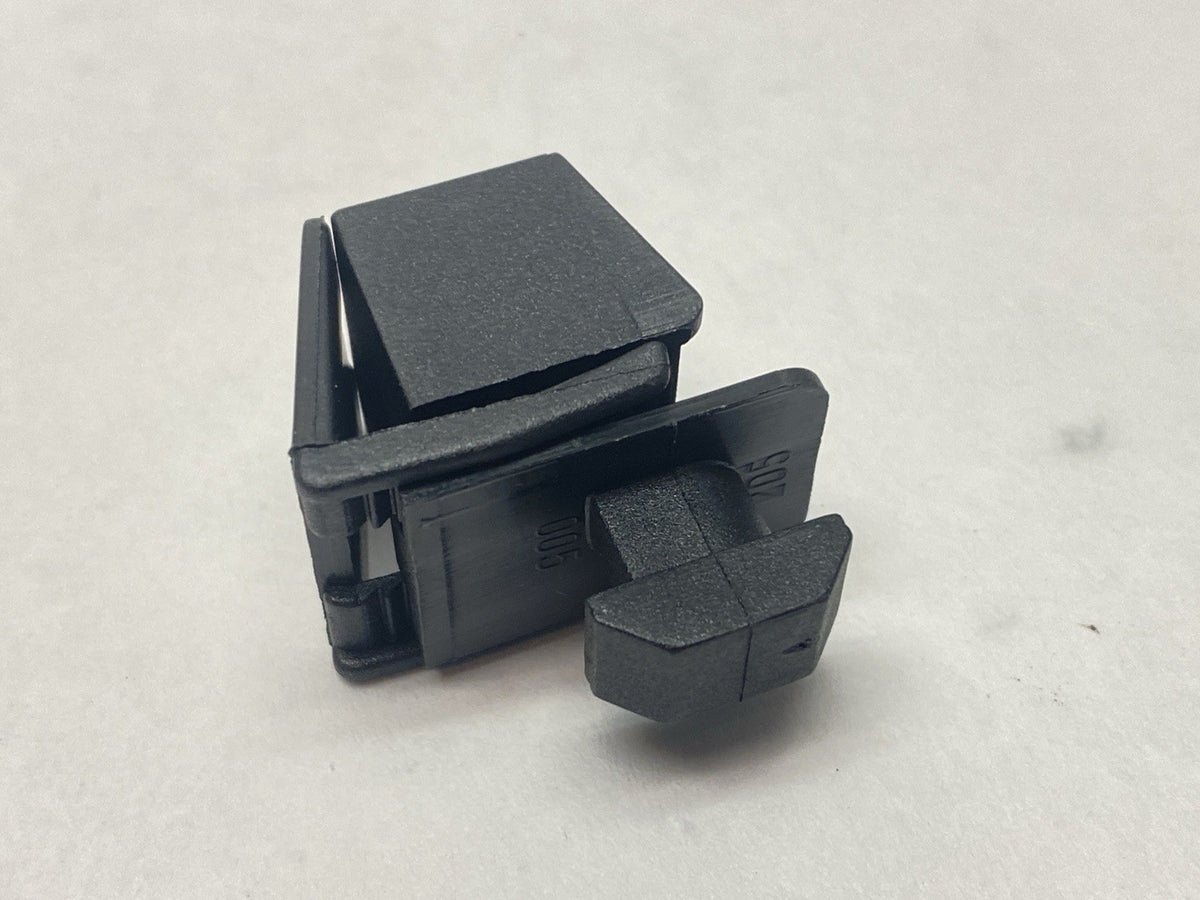 671049 | TSLOTS Clip Block Black Nylon LOT OF 200 - New – Open box - Maverick Industrial Sales
