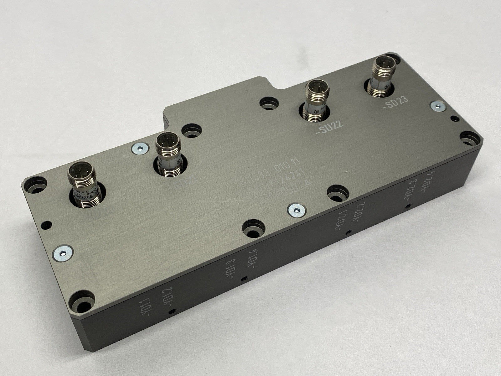 Scheugenpflug 2DOS06152 Valve Cover Plate With Sensors SNDE124241 DosP050-A - Maverick Industrial Sales