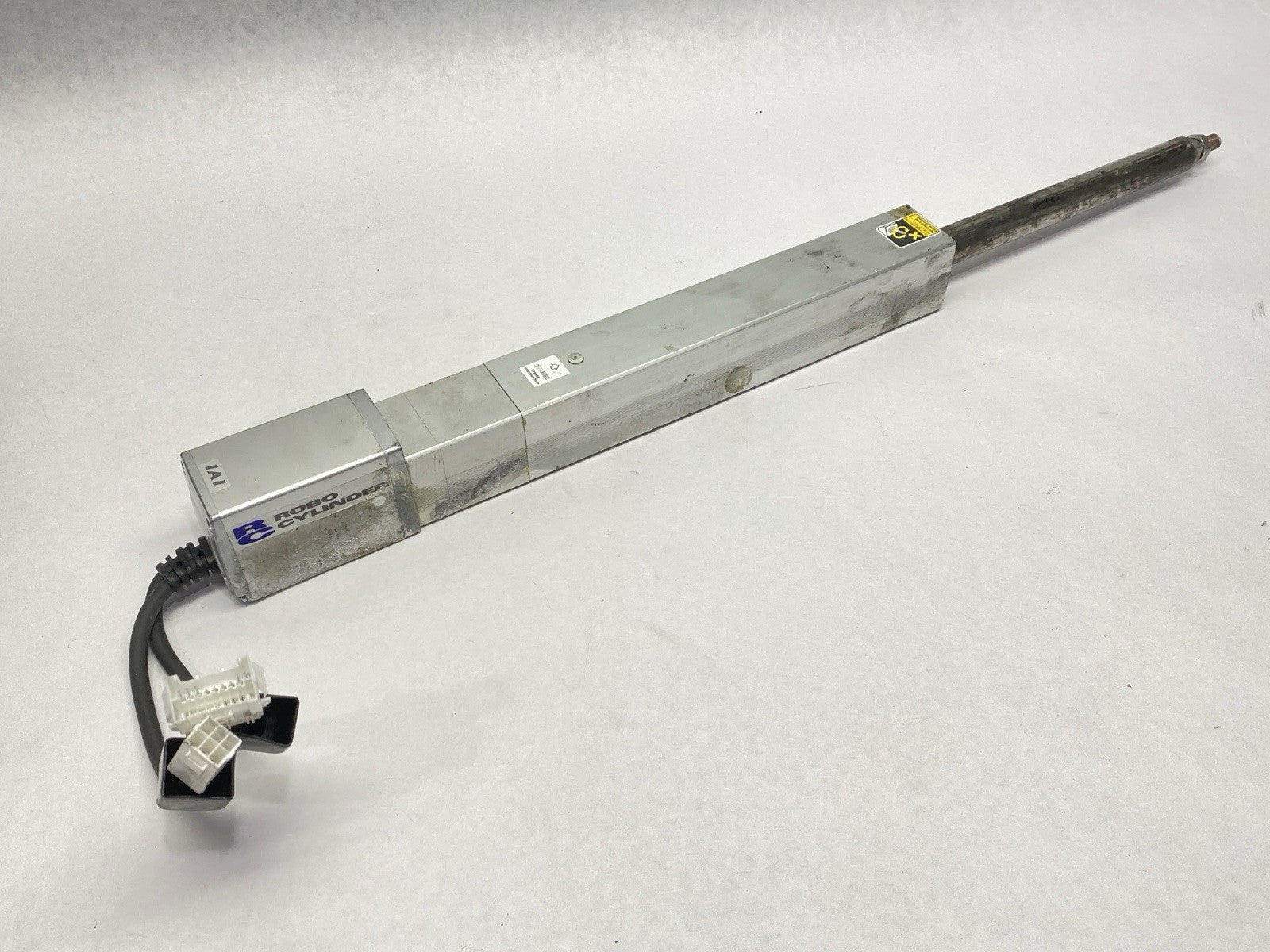 | IAI RCP2-RA4C-I-42P-2.5-200-P1-N-B Robo Actuator Cylinder 200mm Stroke 24VDC - For parts or not working - Maverick Industrial Sales