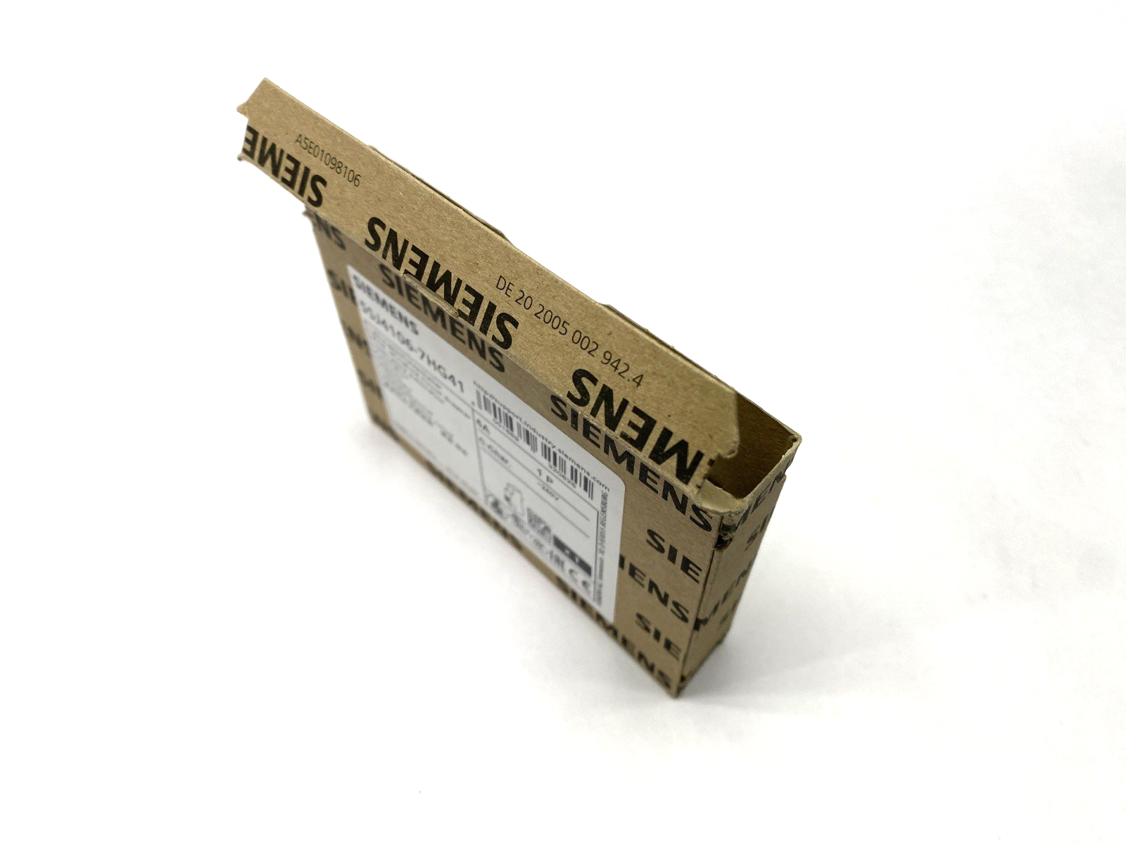 5SJ4106-7HG41 | Siemens Miniature Circuit Breaker 1-Pole 240V 6A - New – Open box - Maverick Industrial Sales