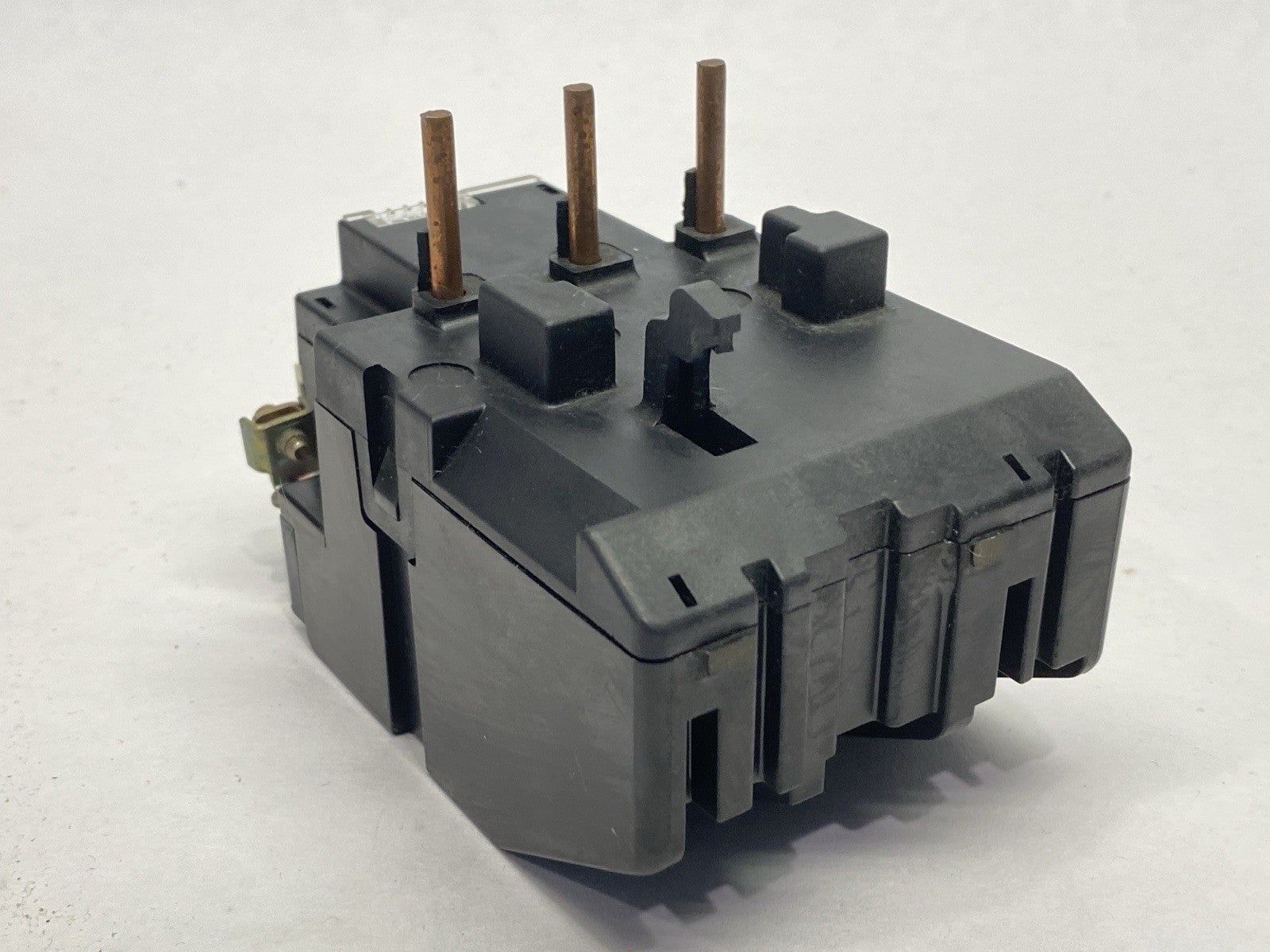 Schneider Electric LR3D3322 TeSys Deca Thermal Overload Relay 17-25A - Maverick Industrial Sales