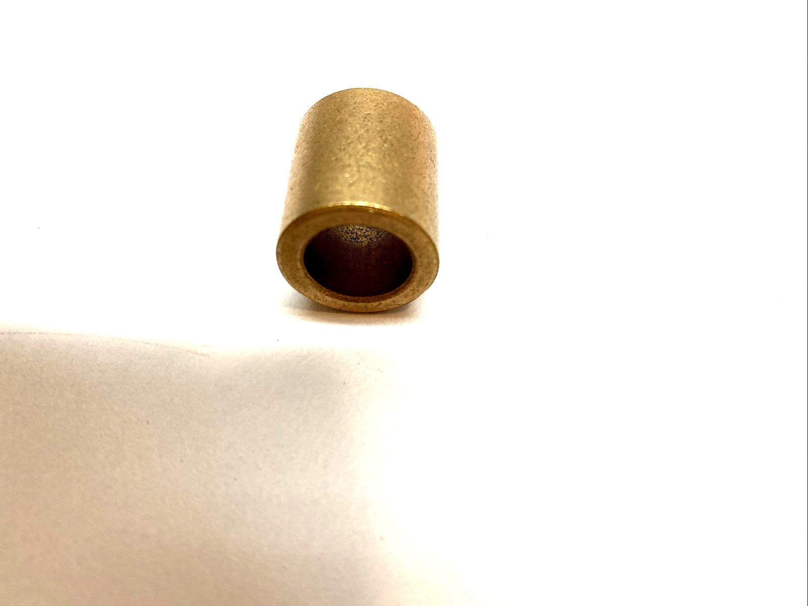 Isostatic Industries AM-1218-20 Bronze Sleeve Bearing LOT OF 8 - Maverick Industrial Sales