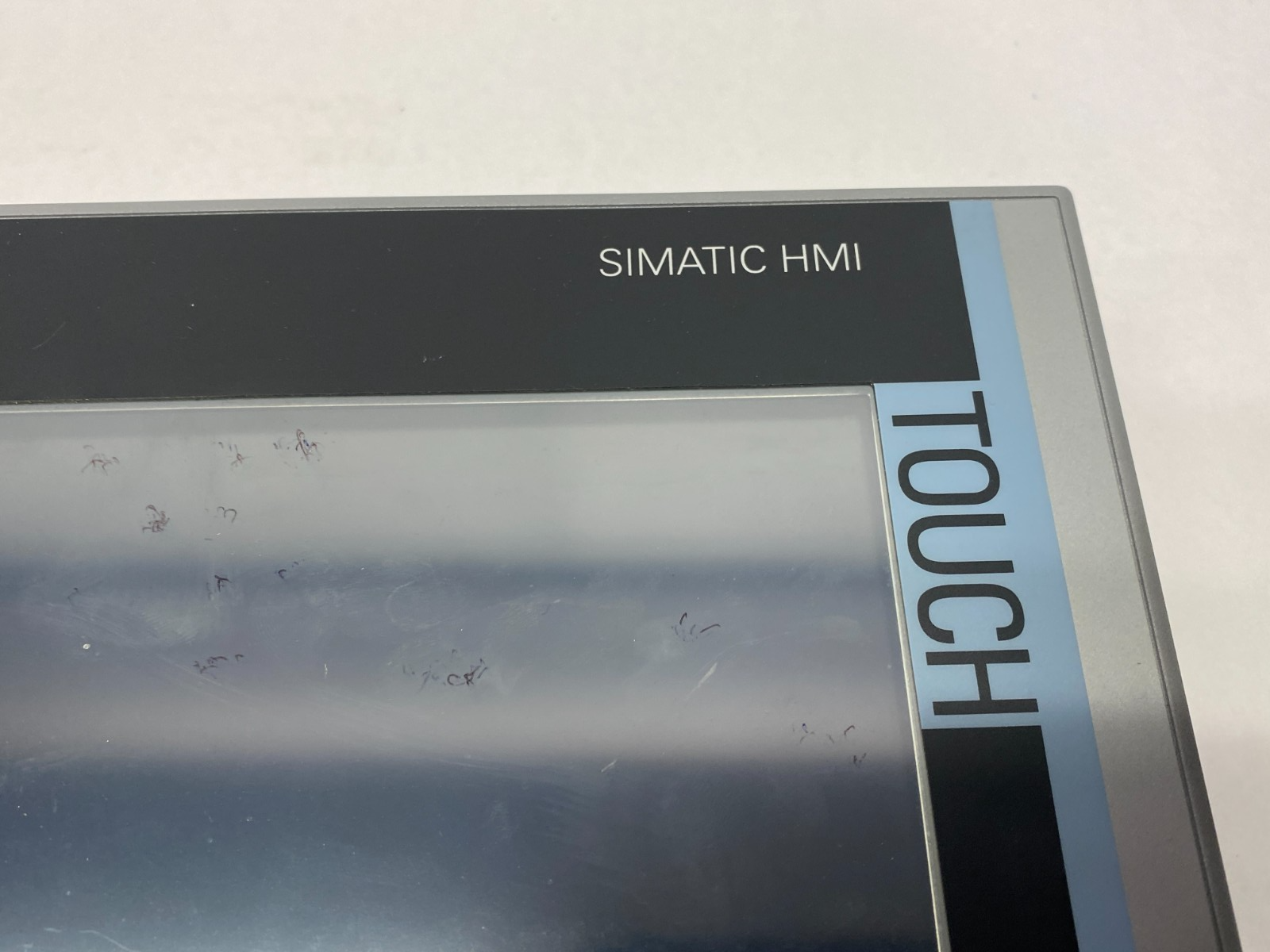 6AV2 124-0QC02-0AX1, 6AV2124-0QC02-0AX1 | Siemens 6AV2124-0QC02-0AX1 TP1500 Comfort Touch Display Panel HMI 331mm x 207mm - Used - Maverick Industrial Sales