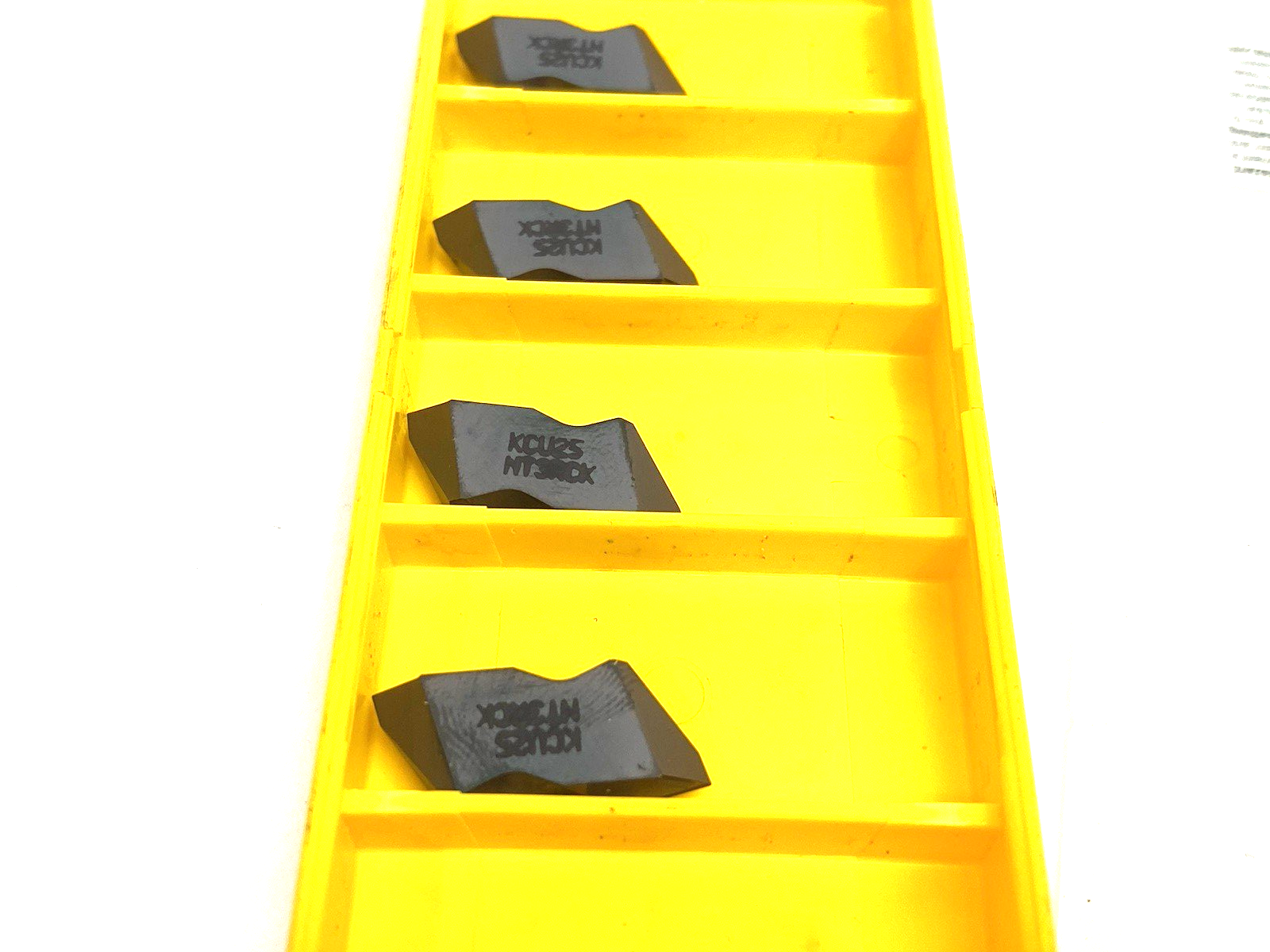 4109946 | Kennametal Top Notch™ Threading Inserts NT3RCK PKG OF 4 - New – Open box - Maverick Industrial Sales