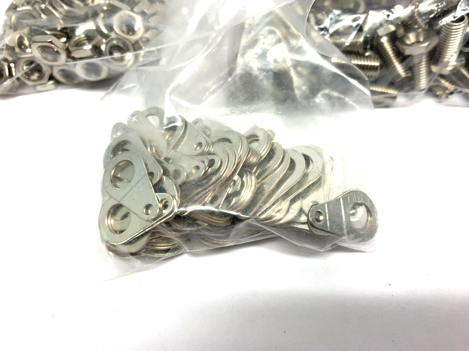 Cinch Connectivity 108-0740-001 Johnson Banana Jack Connector LOT OF 140 - Maverick Industrial Sales