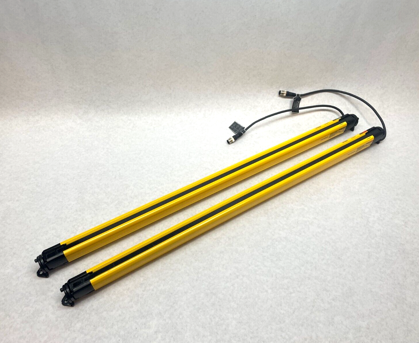 Keyence GL-R79F Light Safety Curtains GL-R79F-T Transmitter GL-R79F-R Receiver - Maverick Industrial Sales