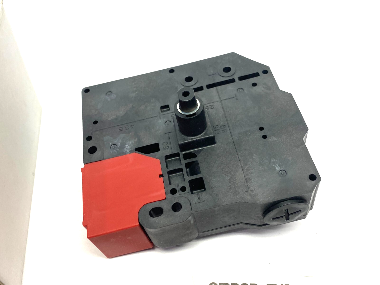 Omron D4JL-4NFA-C8-01-SJ Guard Lock Safety Door Switch - Maverick Industrial Sales