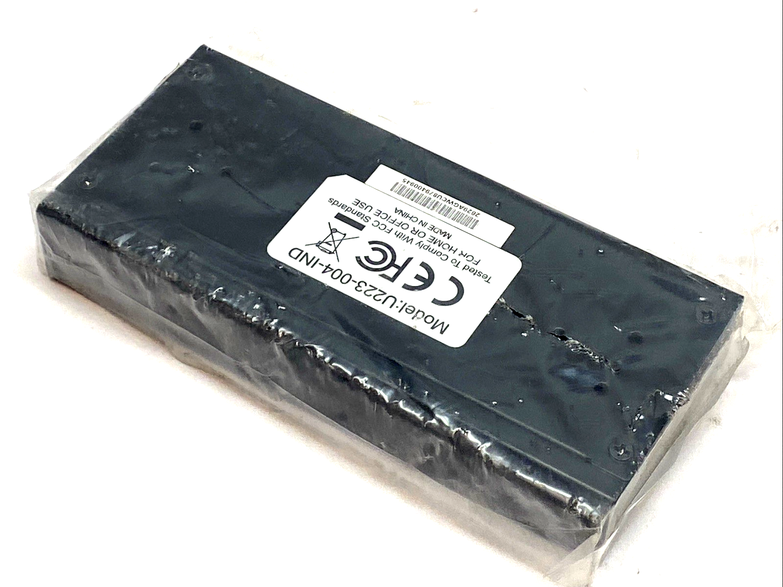 U223-004-IND | Tripp Lite 4-Port Industrial USB 2.0 Hub - New – Open box - Maverick Industrial Sales