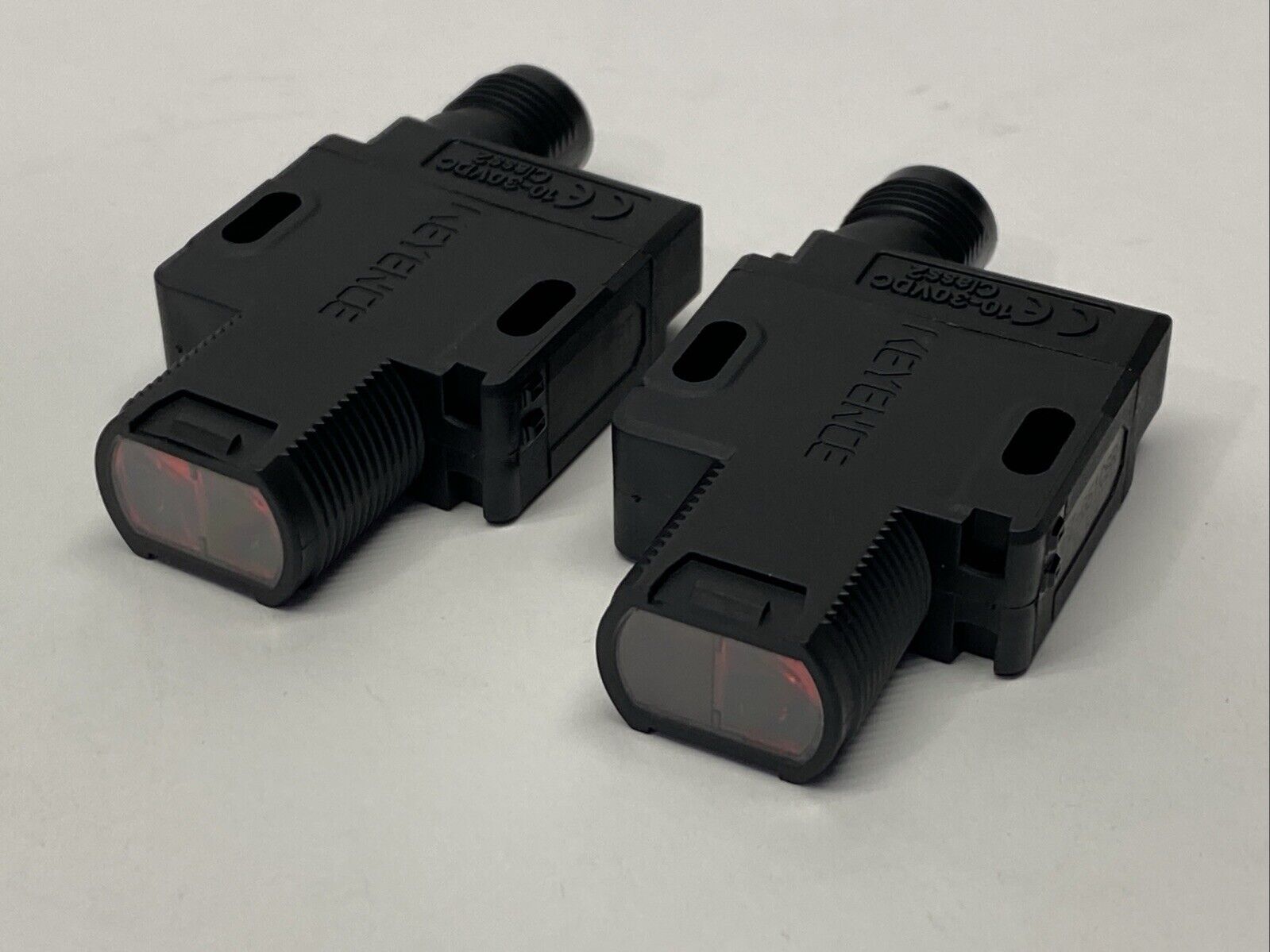 Keyence PZ-G51CB Photoelectric Sensor Threaded Mount Thrubeam M12 Connector Type - Maverick Industrial Sales