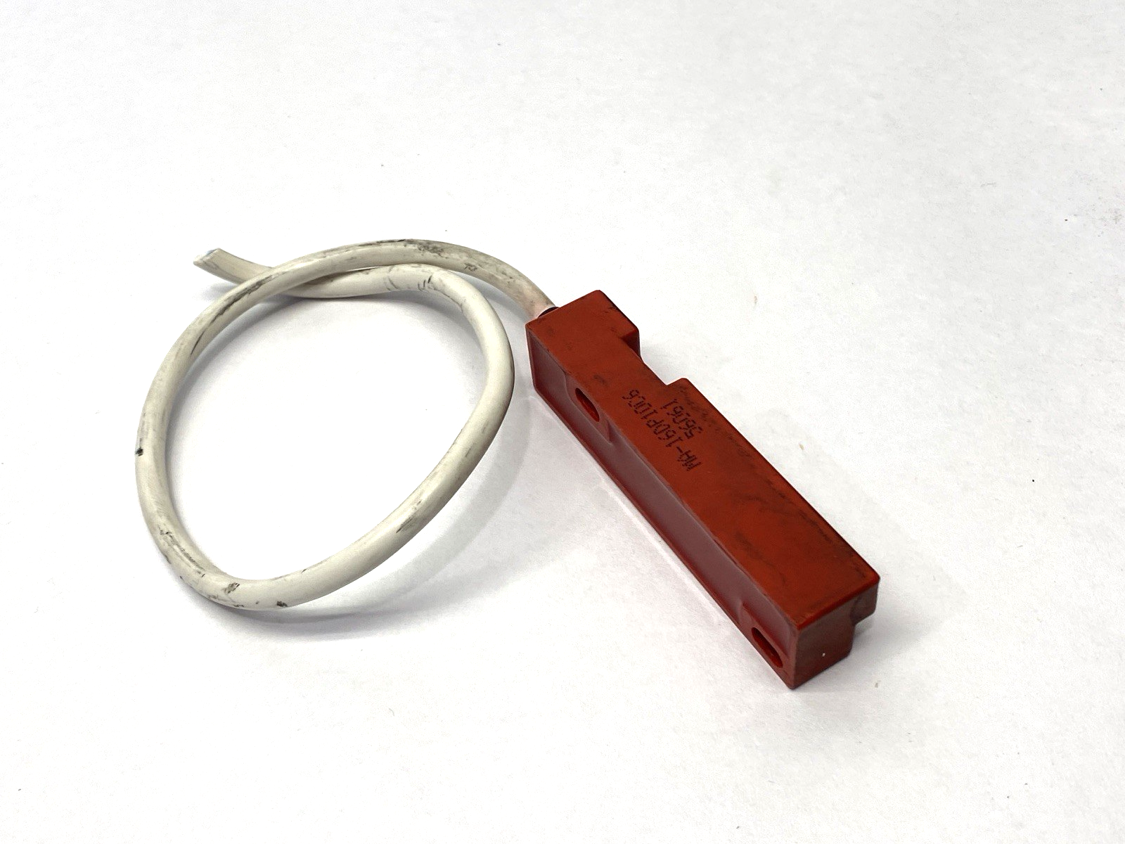MA-16DP10C6 | Omron Sti Non-Contact Safety Switch CORD CUT SHORT - Used - Maverick Industrial Sales