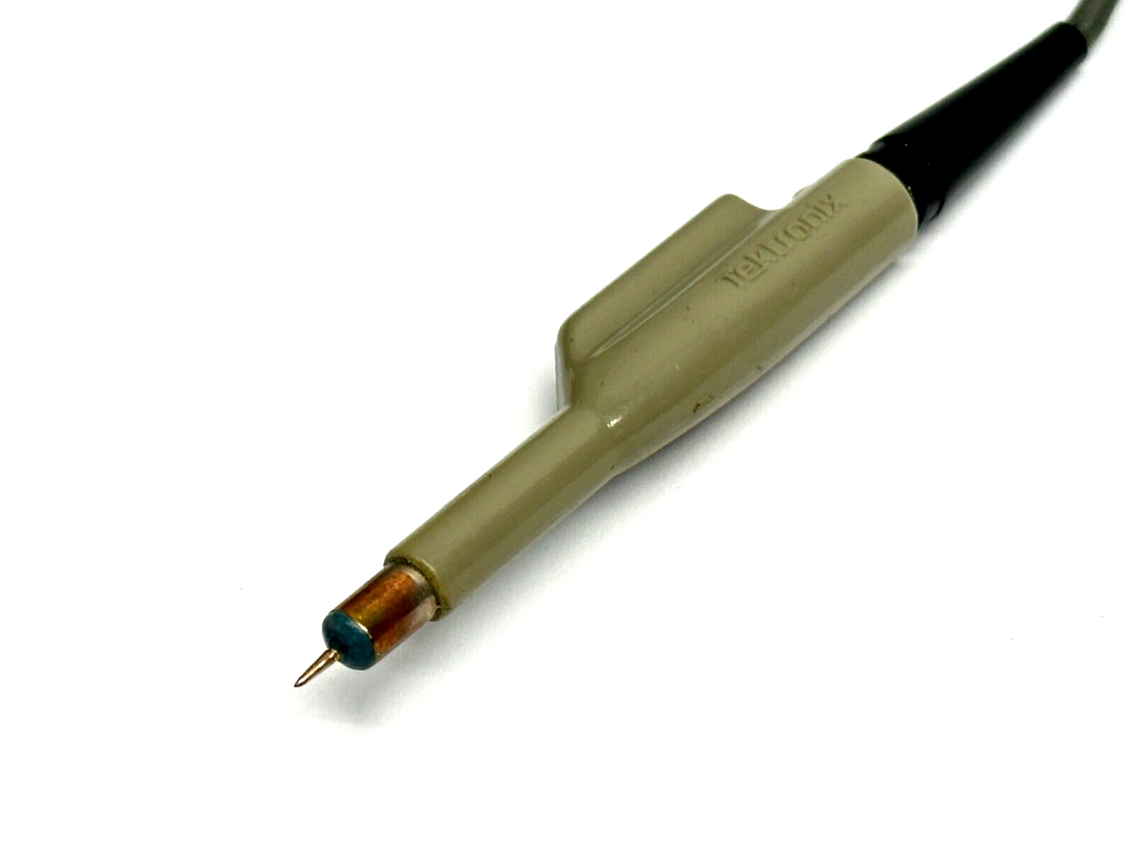 Tektronix P6122 Passive Oscilloscope Probe 10M 11pF 10:1 1.5M - Maverick Industrial Sales
