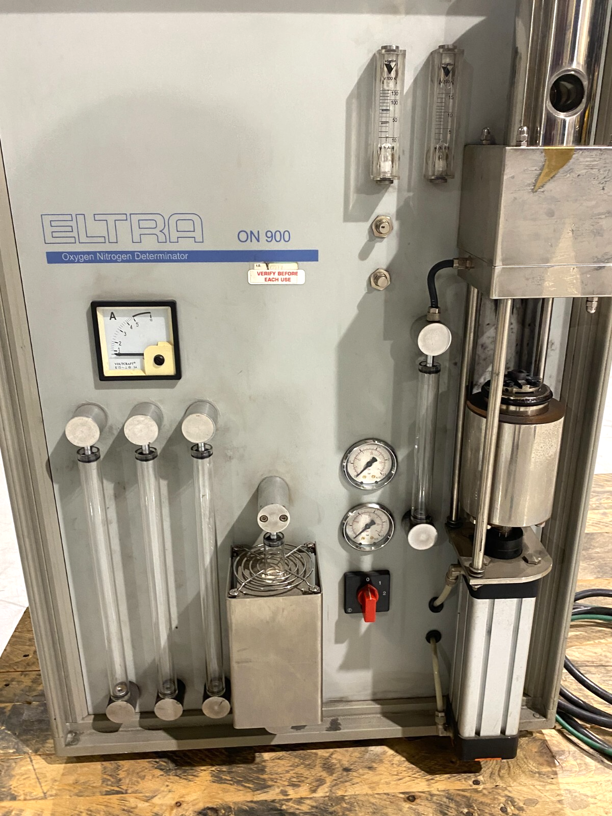 Eltra ON 900 Oxygen/Nitrogen Determinator Analyzer ON-900 FOR PARTS OR REPAIR - Maverick Industrial Sales