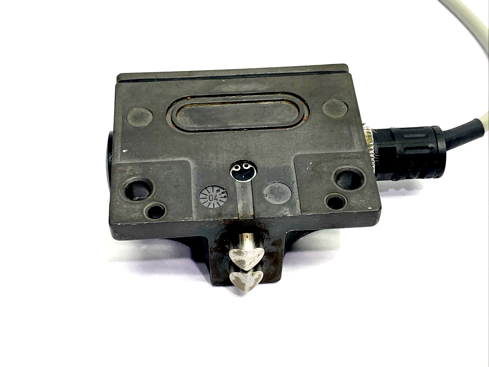 SN02D12-502-MC1688,082450 | Euchner SN02D12-502-MC1688 2-Plunger Mechanical Limit Switch 082450 - Used - Maverick Industrial Sales